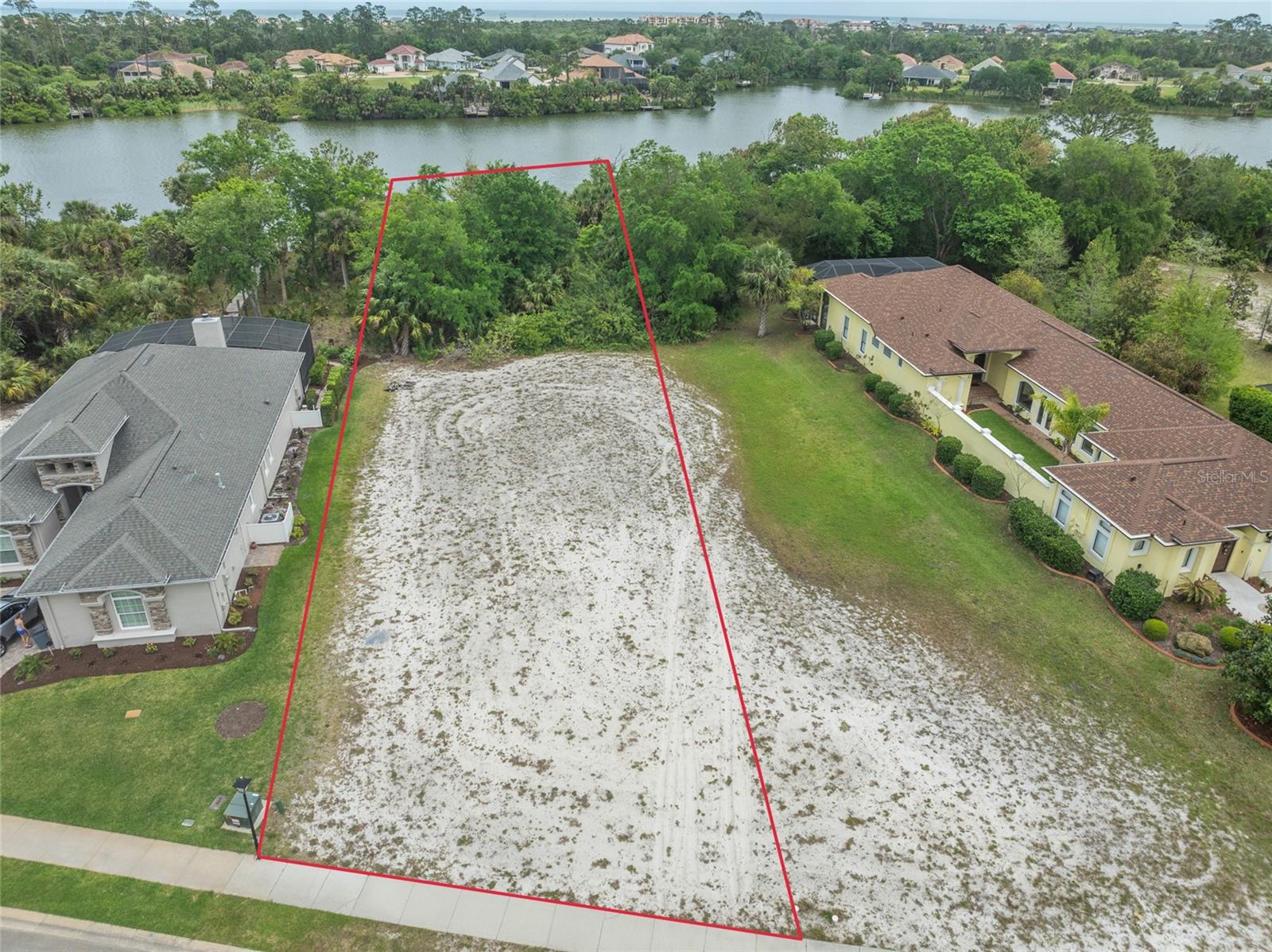 48 N Lakewalk Dr Property Photo 4