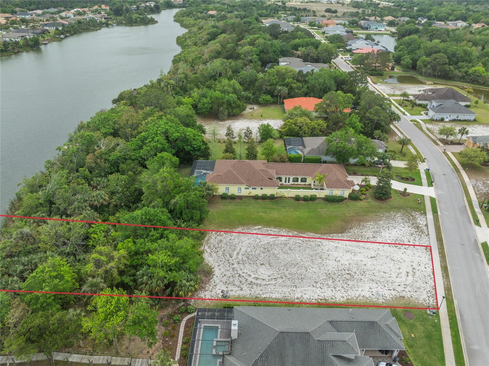 48 N Lakewalk Dr Property Photo 5