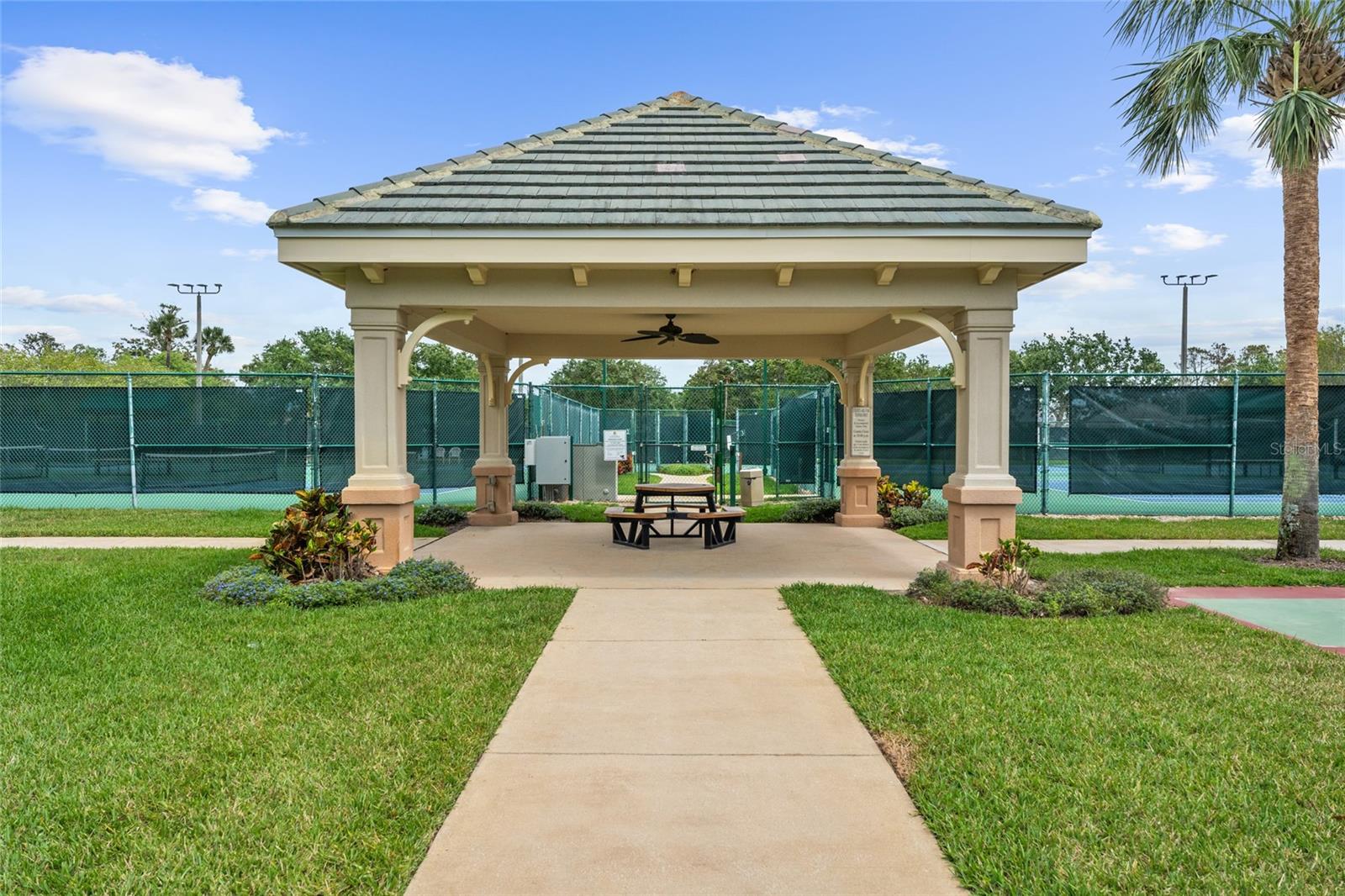 48 N Lakewalk Dr Property Photo 8