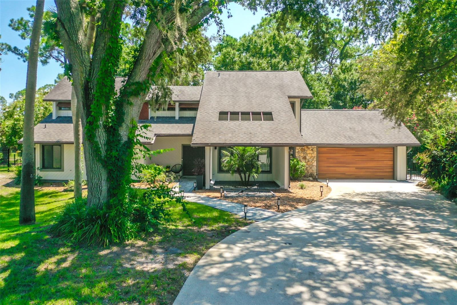 27 COLE PL Property Photo 1