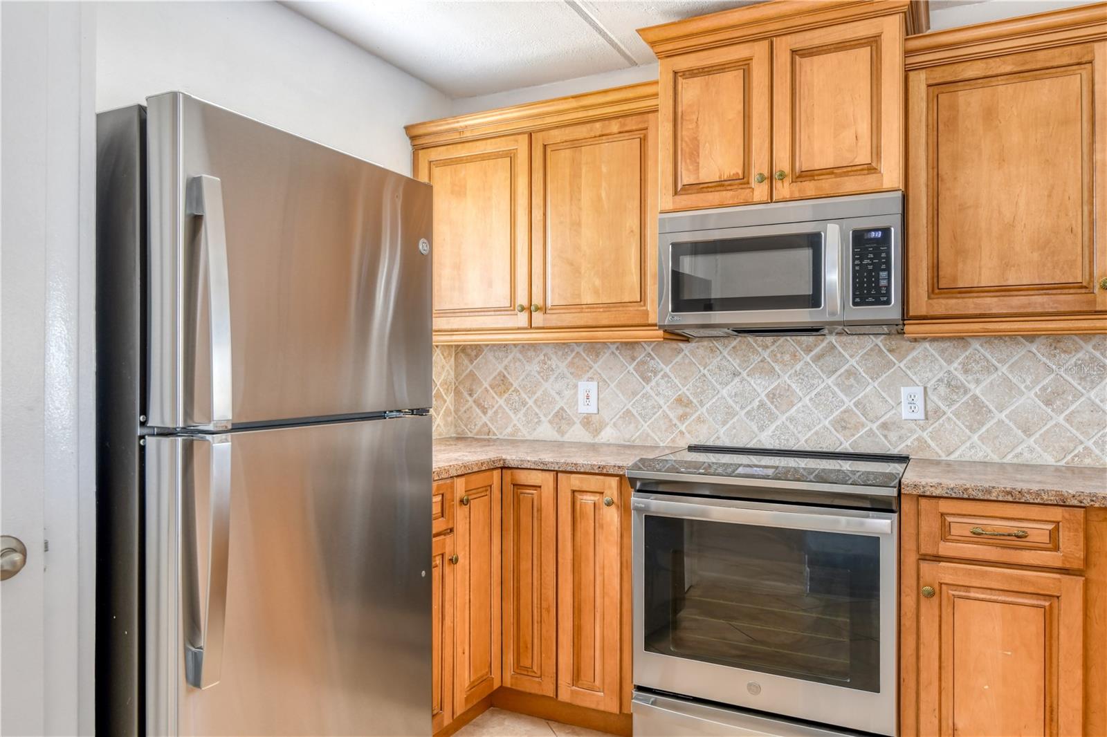 8550 A1a #331 S #33131 Property Photo 8
