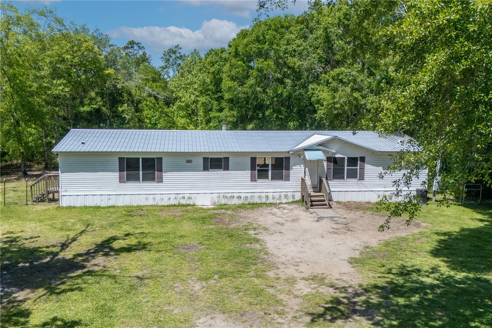 22956 Brandon Rd Property Photo