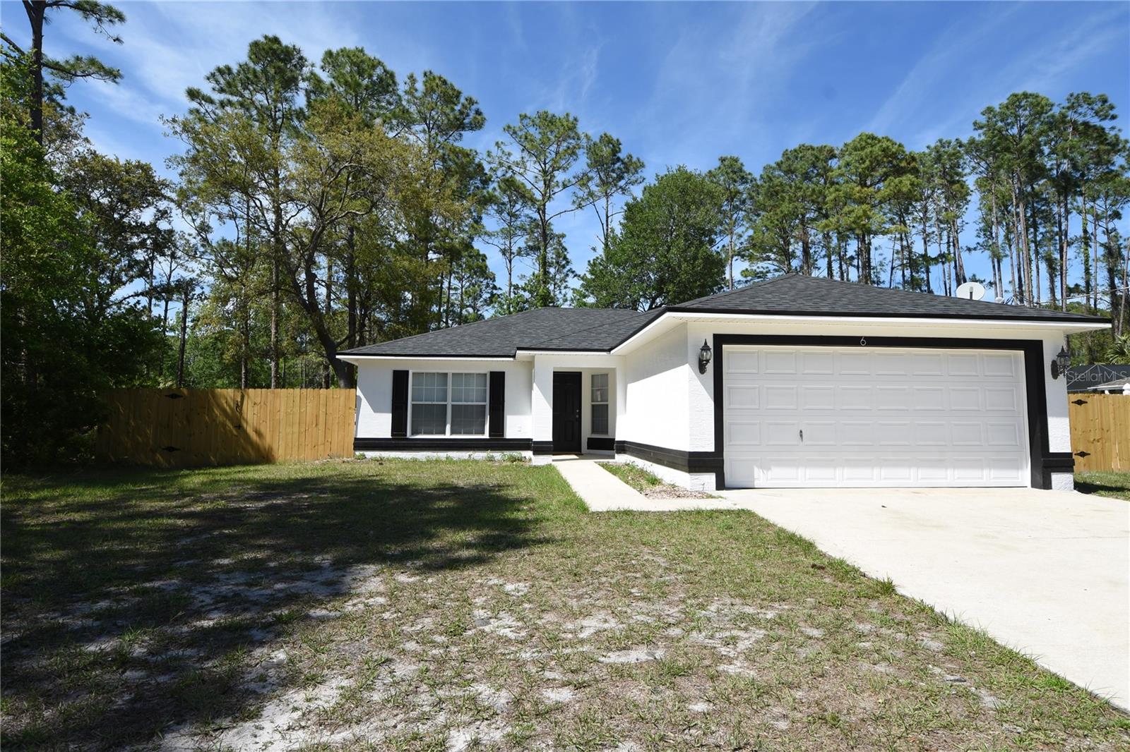 6 Seckel Ct Property Photo