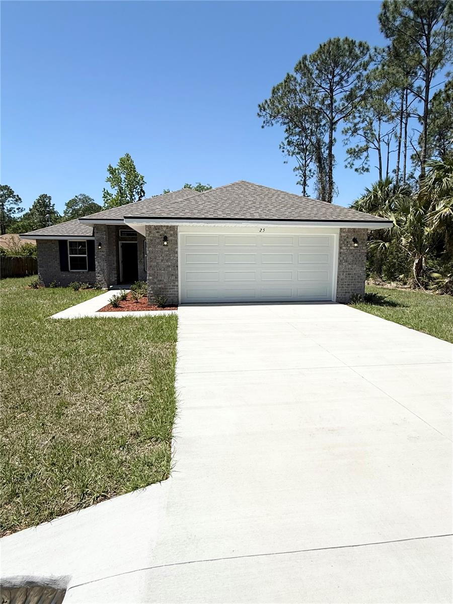 35 Russell Dr Property Photo