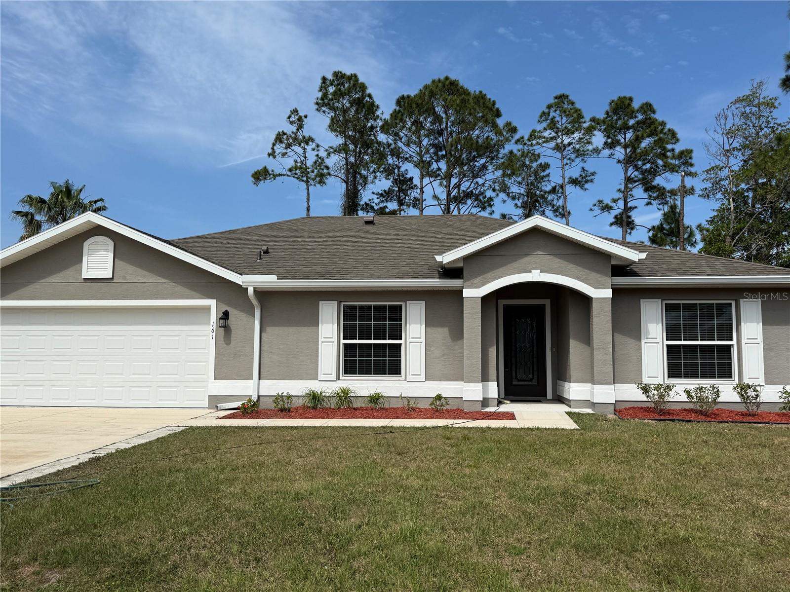 161 Parkview Dr Property Photo