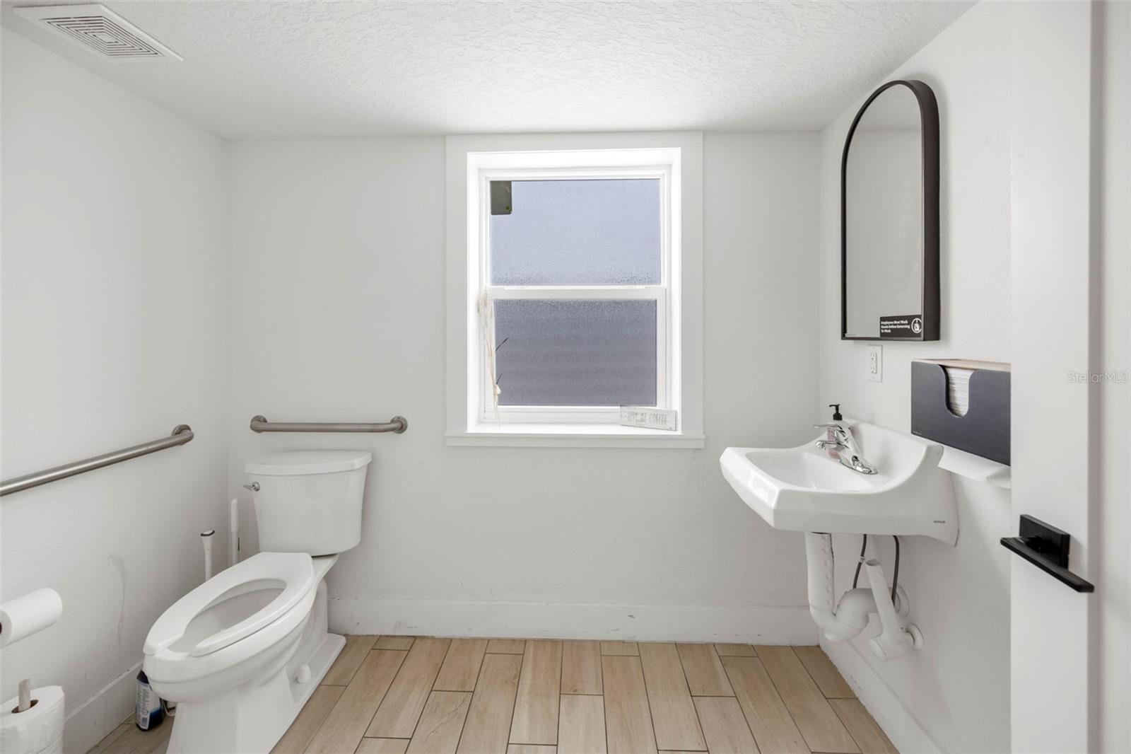 701 N Ocean Shore Blvd Property Photo 29