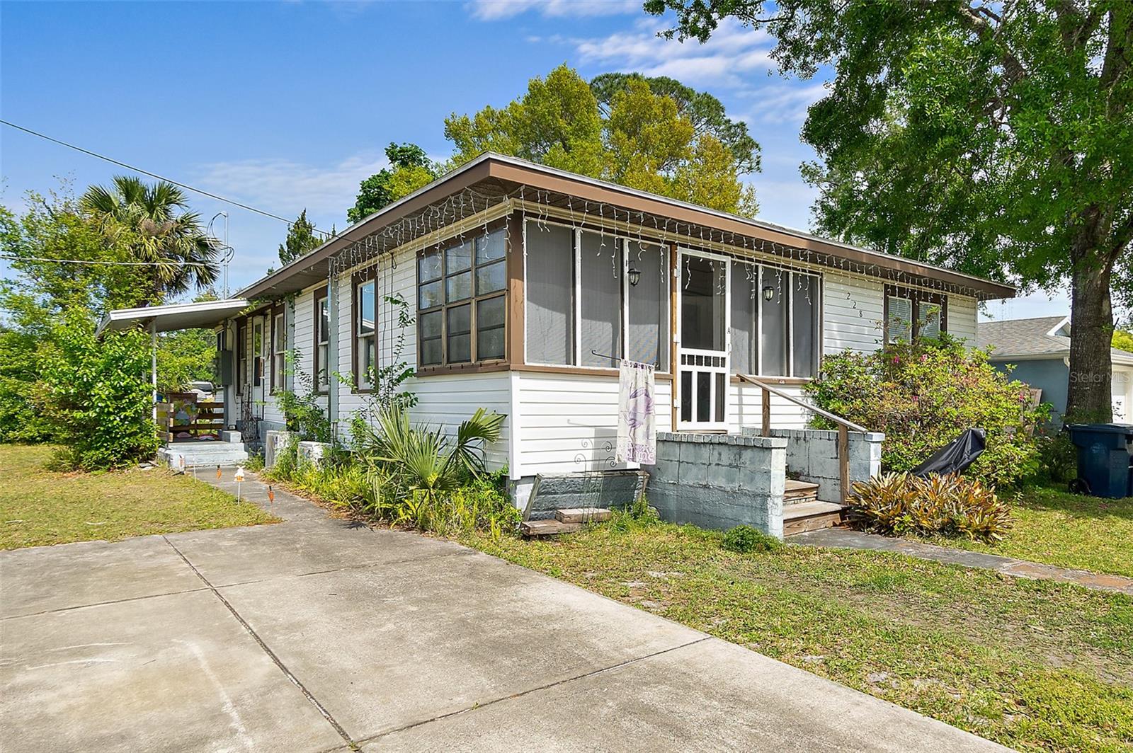 228 N Orange St #a Property Photo