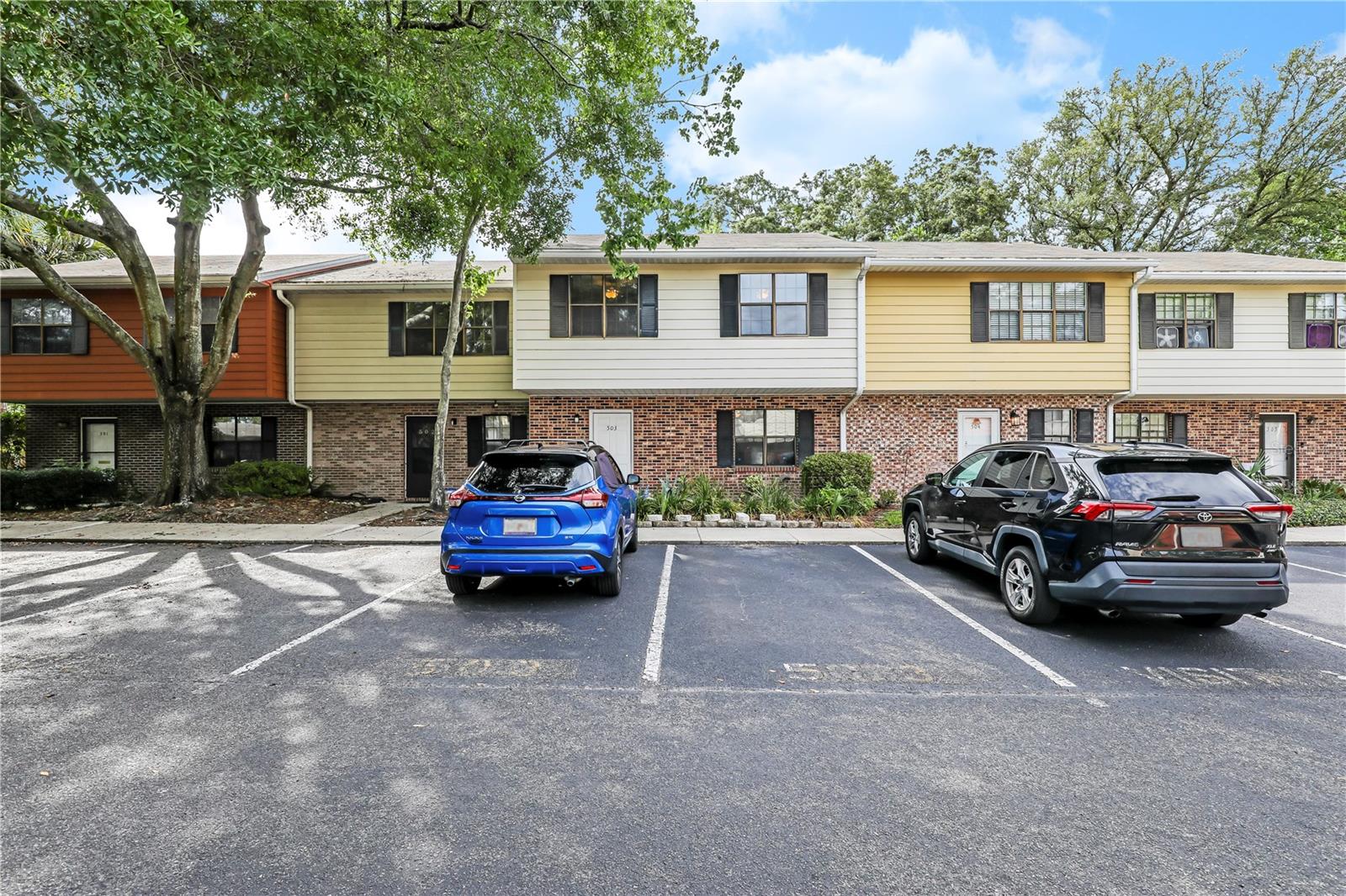 503 Kettering Way Property Photo 1
