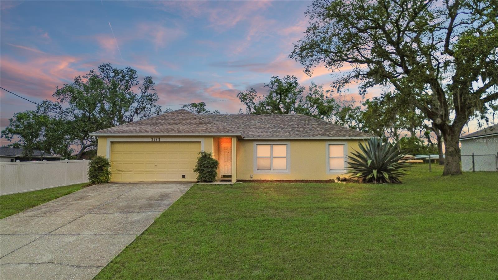 3143 Grayton Dr Property Photo 1
