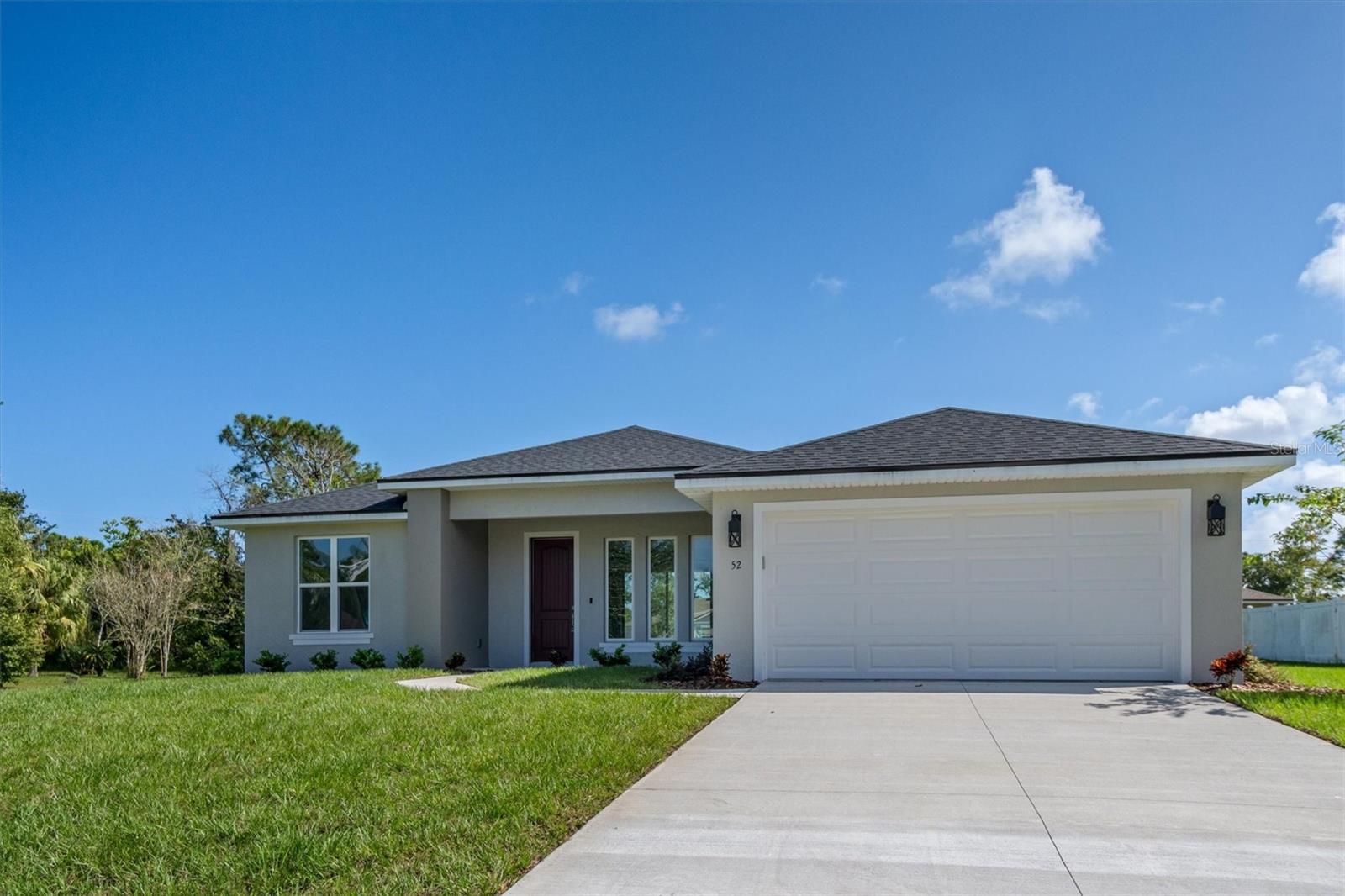 52 PERSHING LN