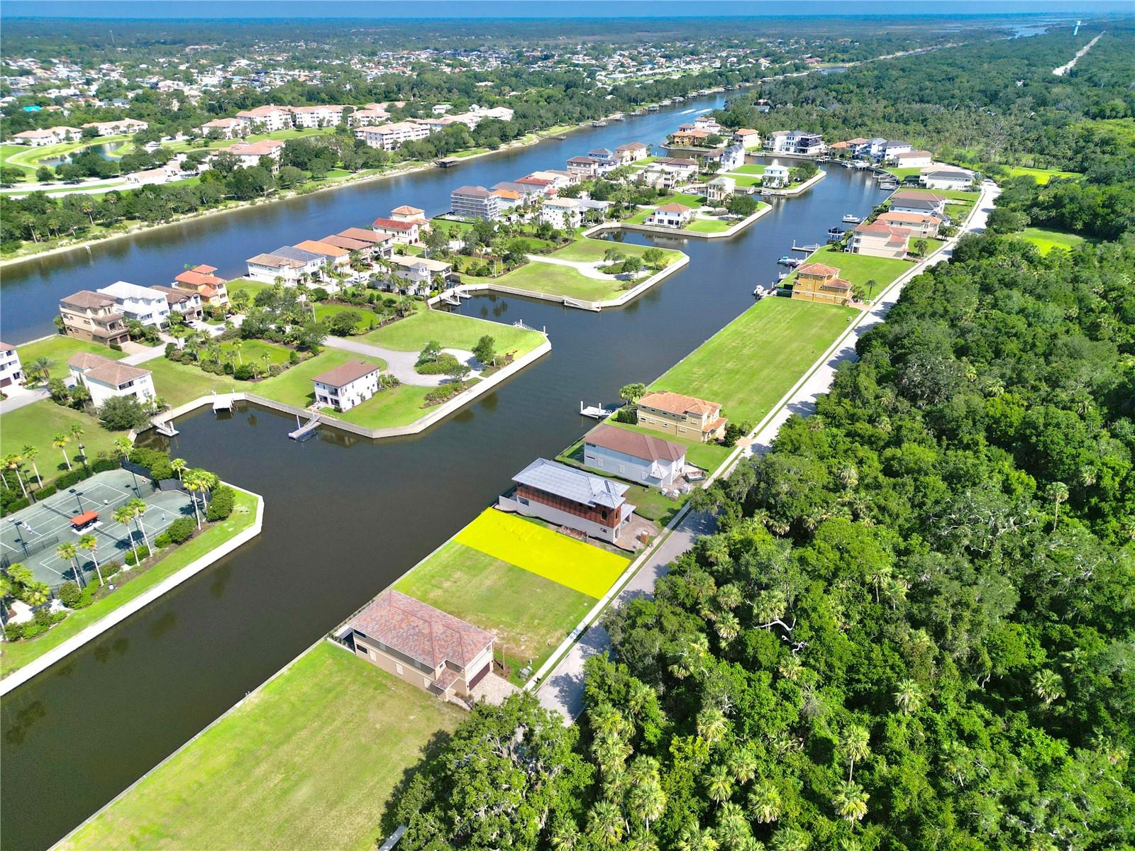 244 Harbor Village Pt N Property Photo 3