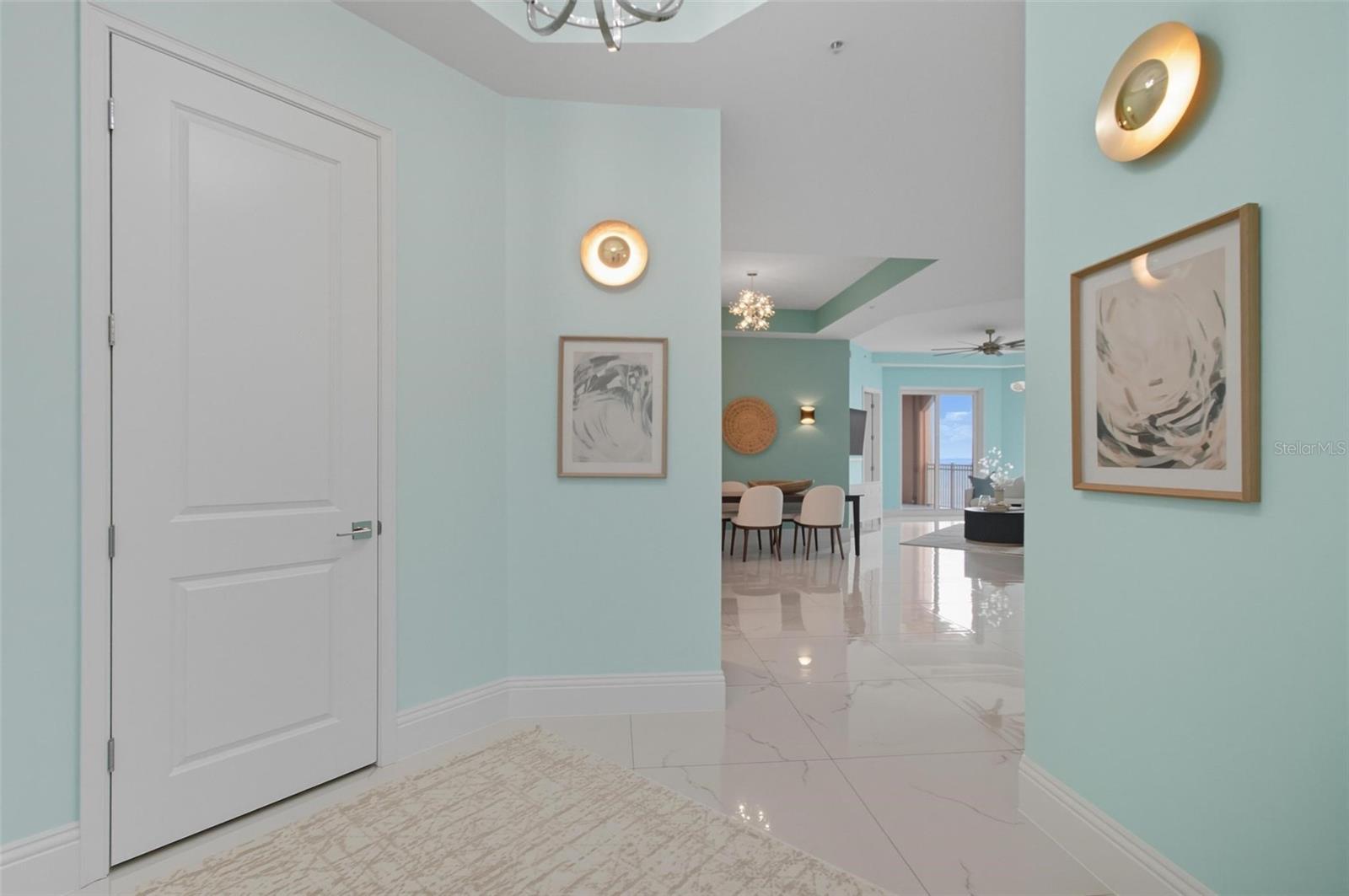 200 Ocean Crest Dr #1111 Property Photo 5