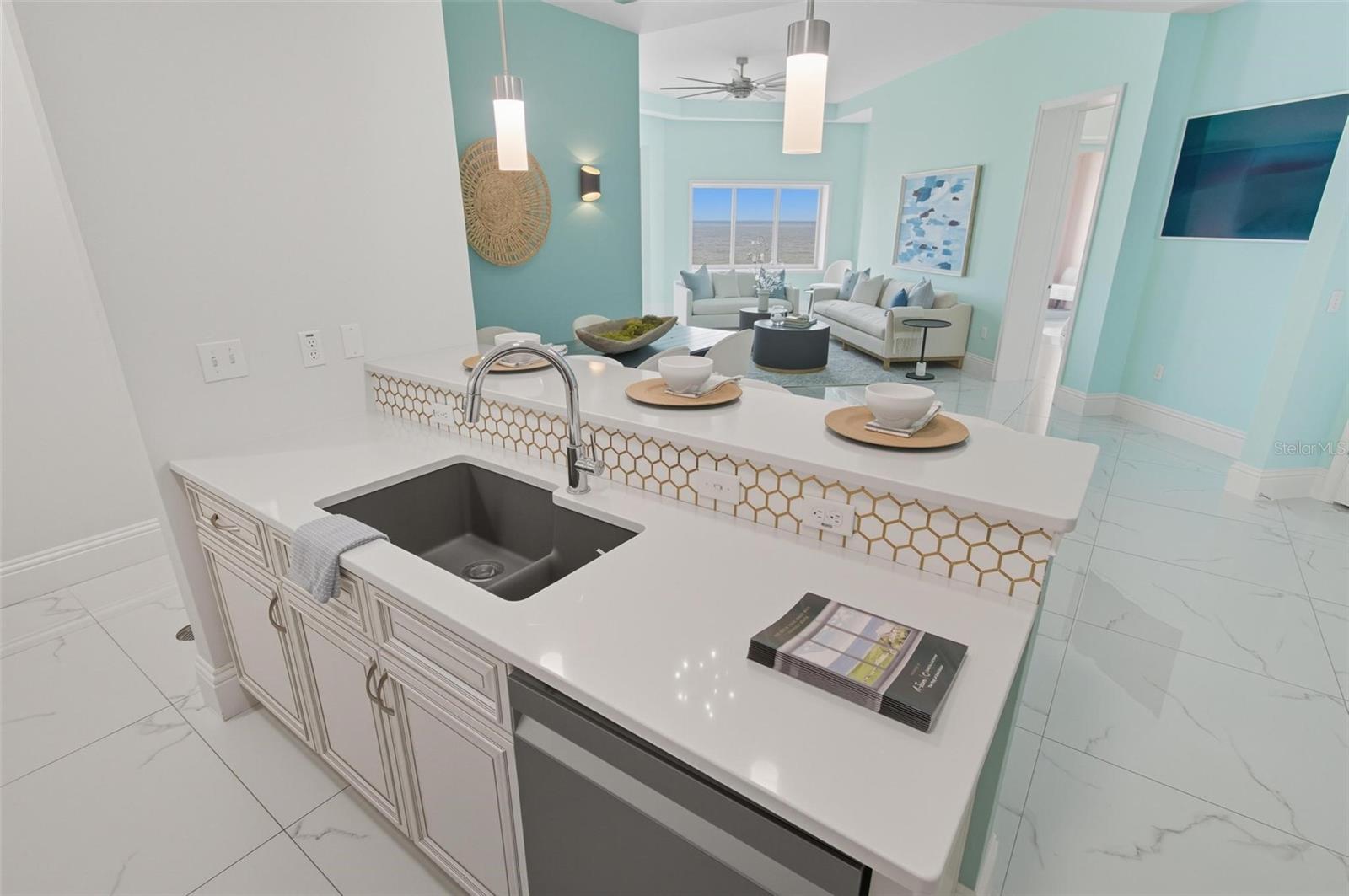 200 Ocean Crest Dr #1111 Property Photo 15