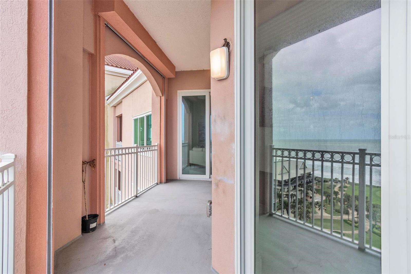 200 Ocean Crest Dr #1111 Property Photo 34