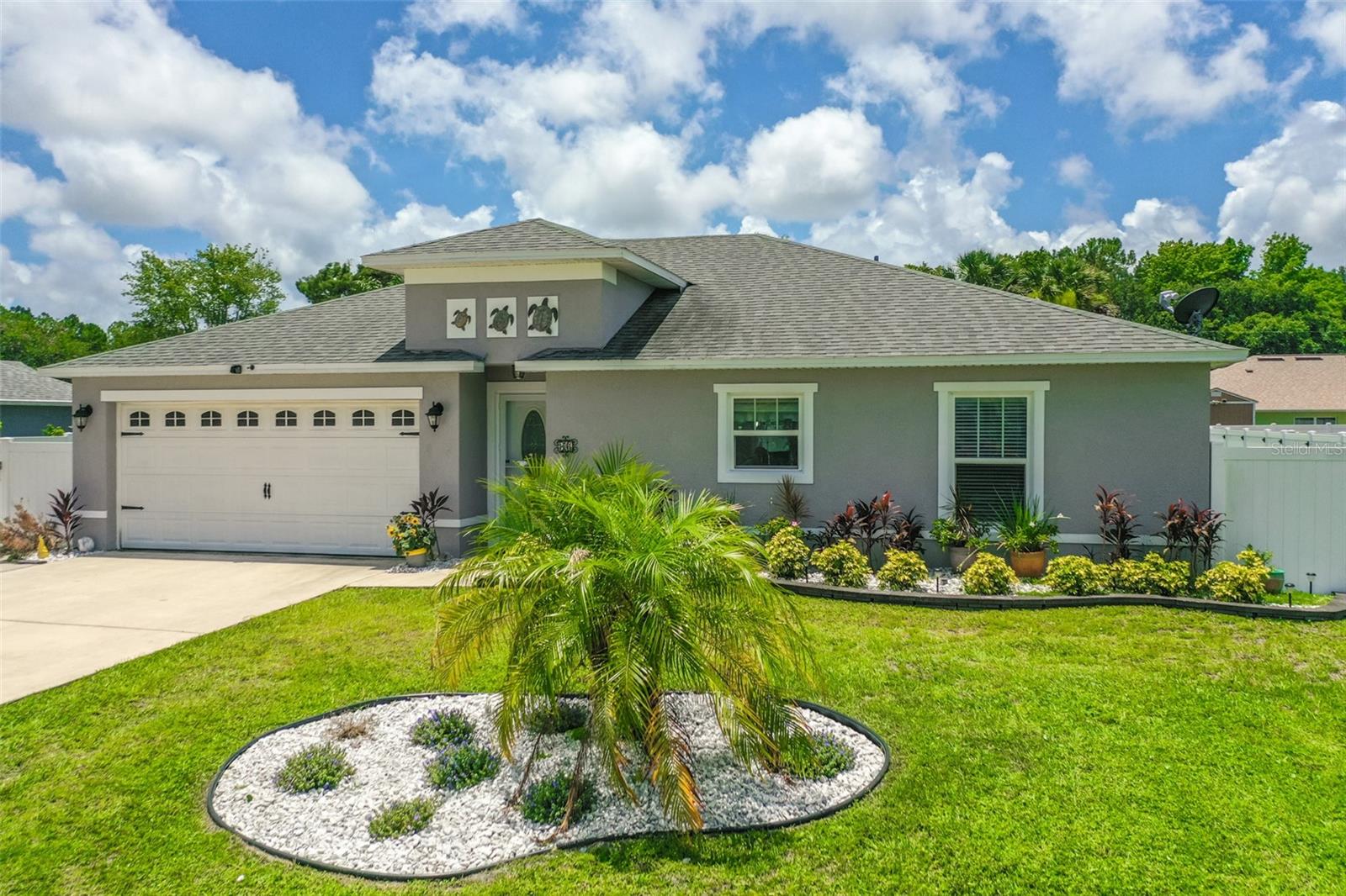36 Royal Palm Ln Property Photo 1