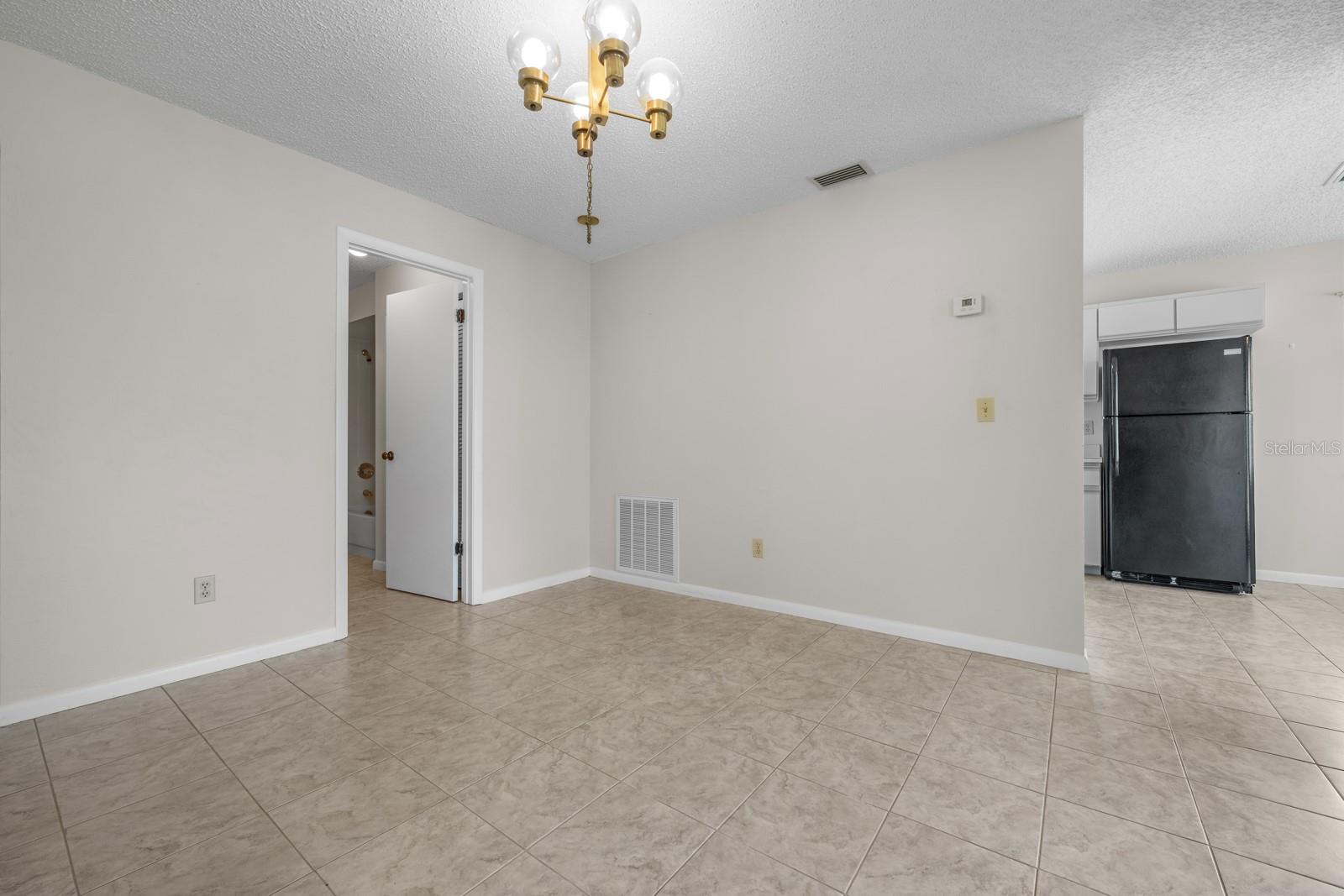 39 Lake Forest Pl Property Photo 18