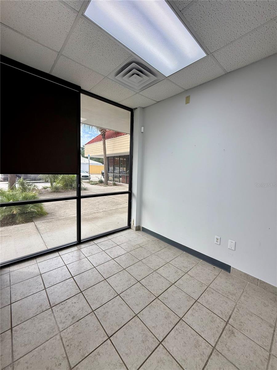 608 E Moody Blvd Property Photo 6