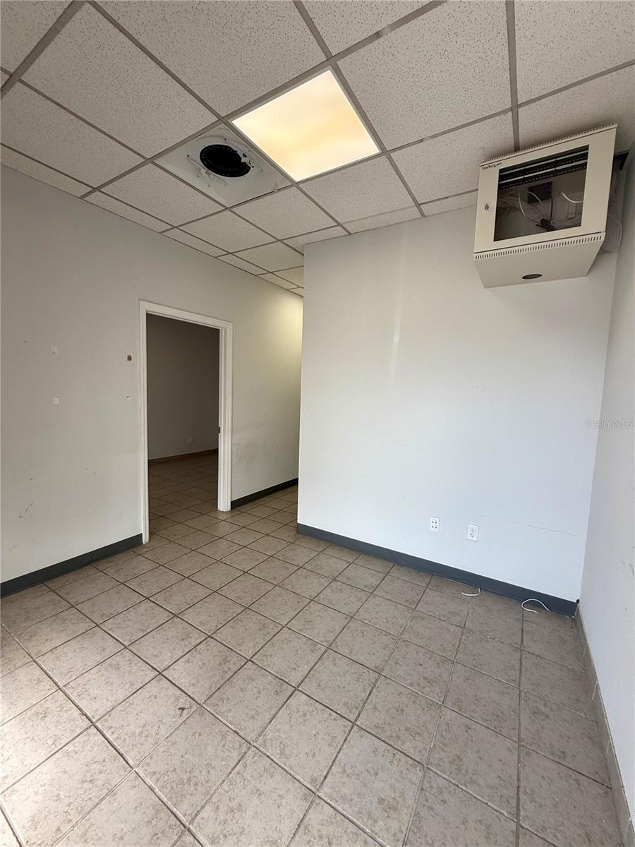 608 E Moody Blvd Property Photo 18