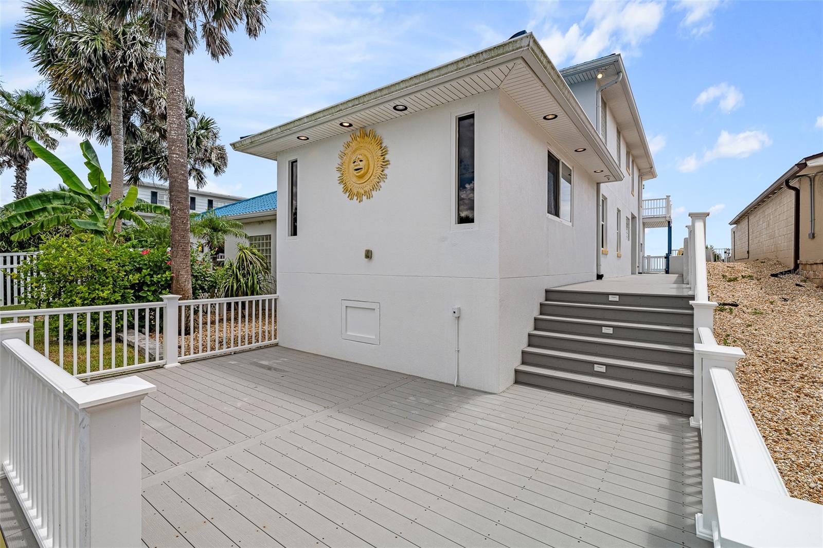 339 Ocean Shore Blvd Property Photo 5