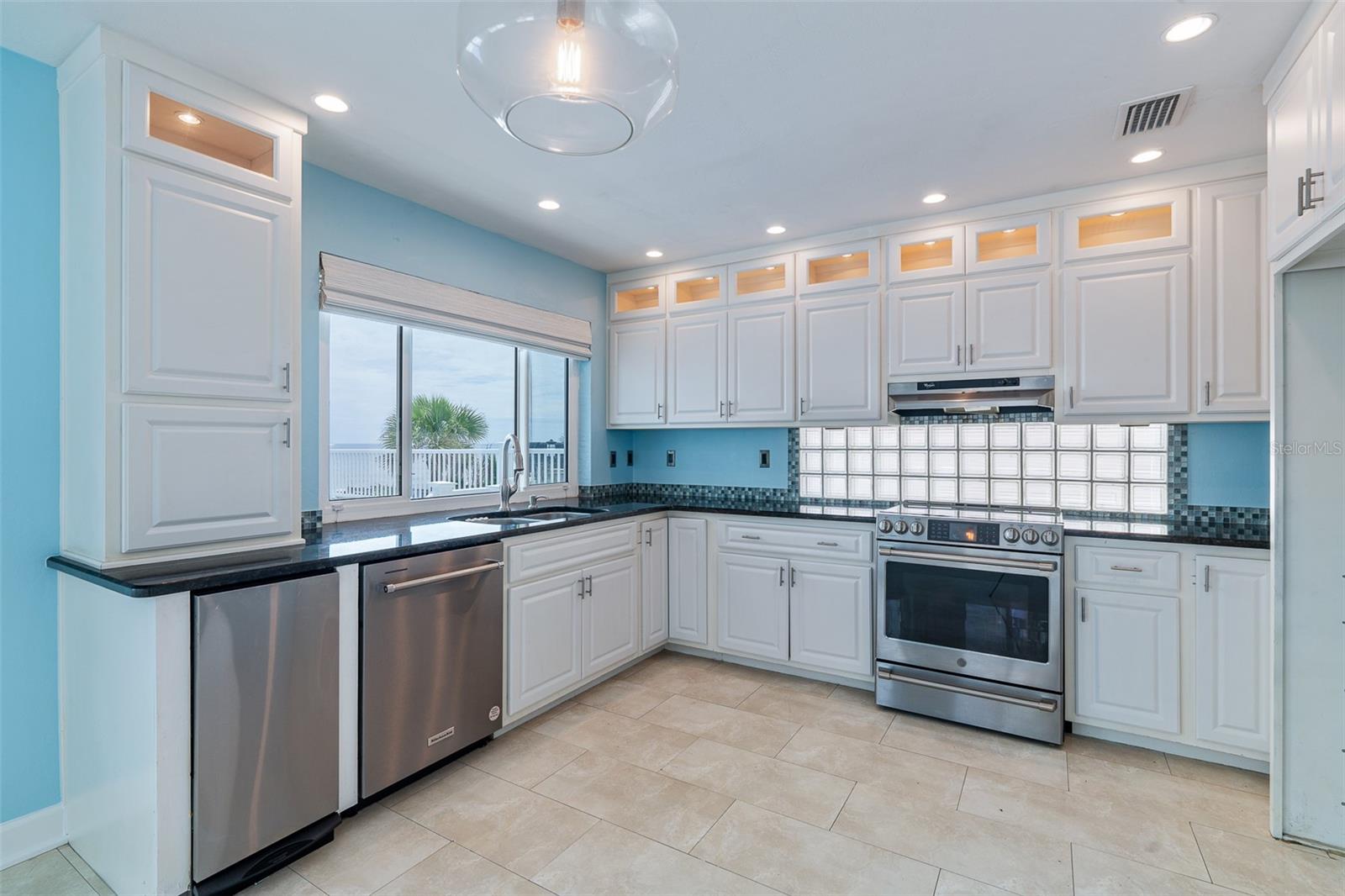 339 Ocean Shore Blvd Property Photo 11