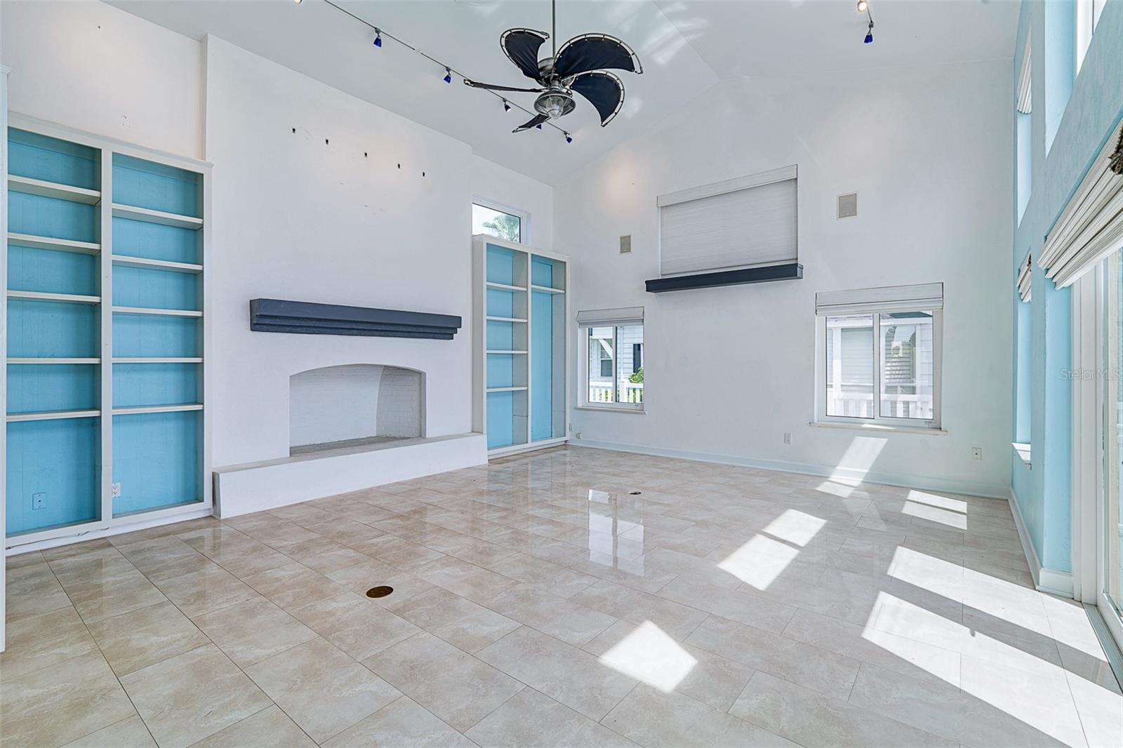 339 Ocean Shore Blvd Property Photo 15