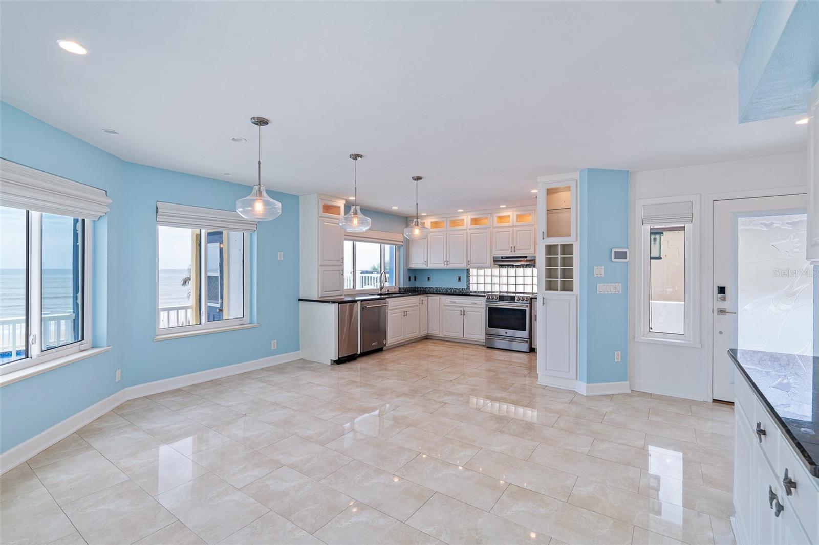 339 Ocean Shore Blvd Property Photo 20