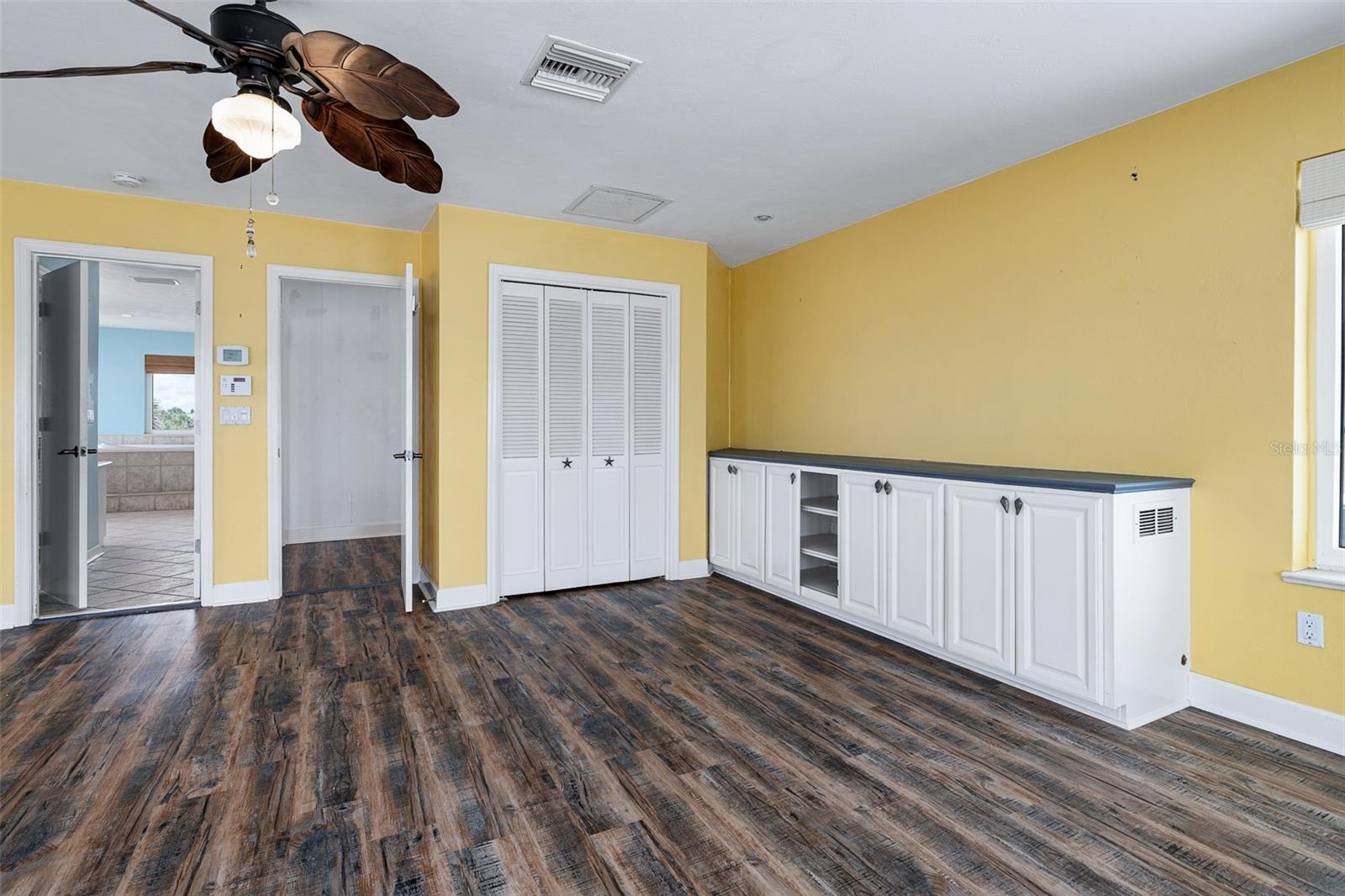 339 Ocean Shore Blvd Property Photo 24