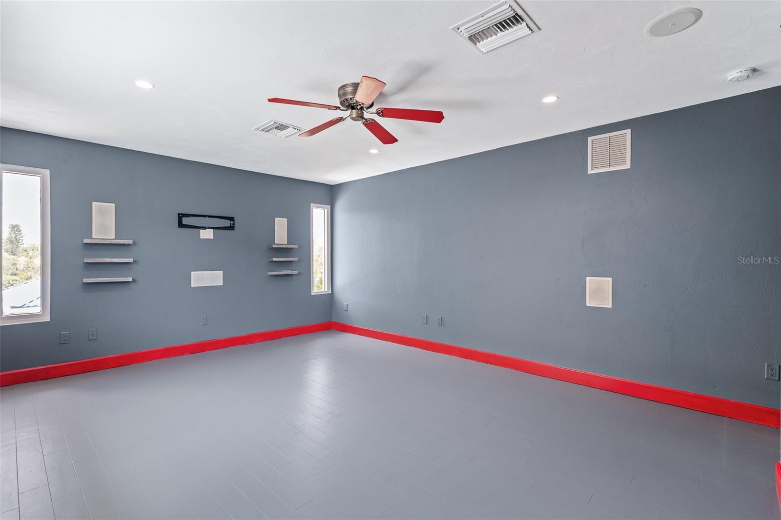 339 Ocean Shore Blvd Property Photo 51