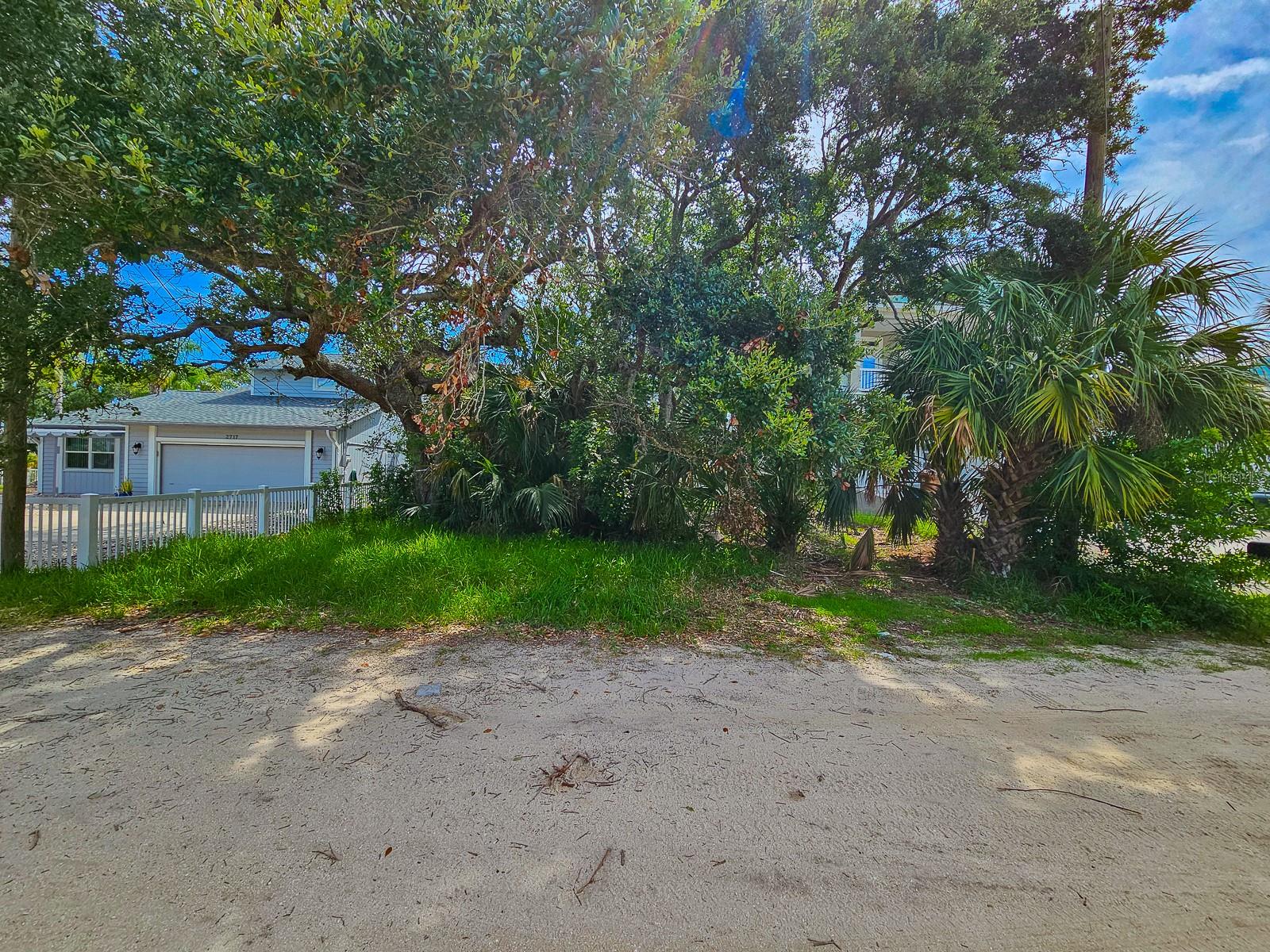2721 S John Bull St Property Photo 16