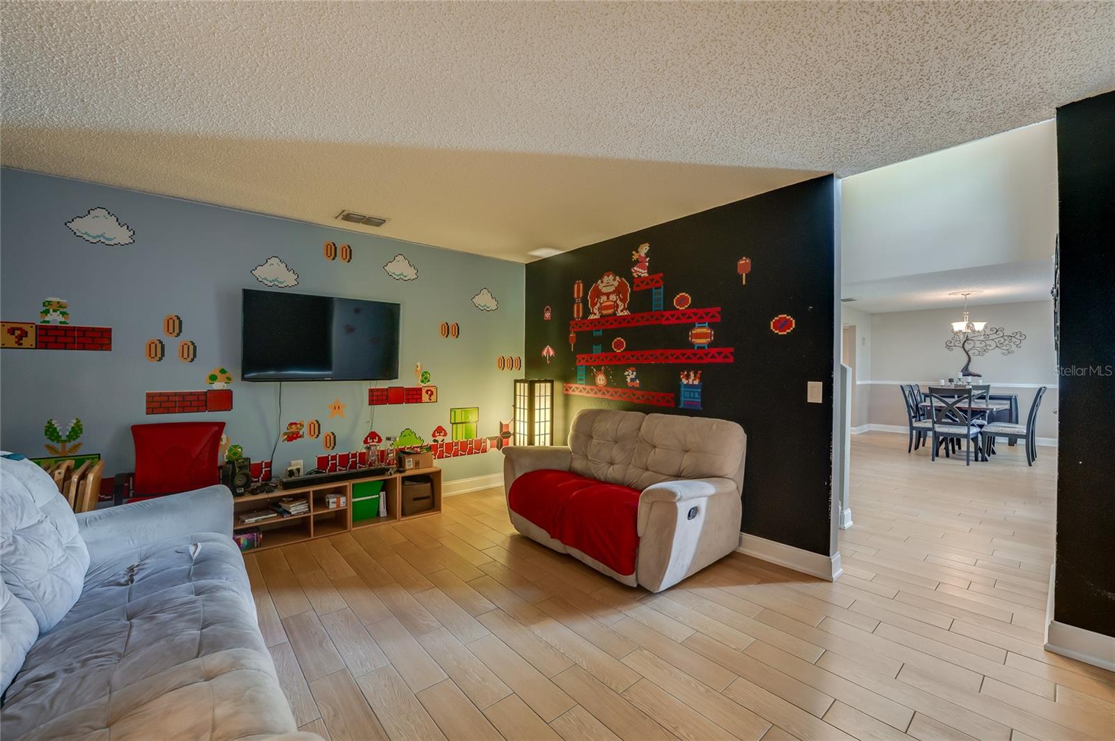 11 Zircon Ct Property Photo 4