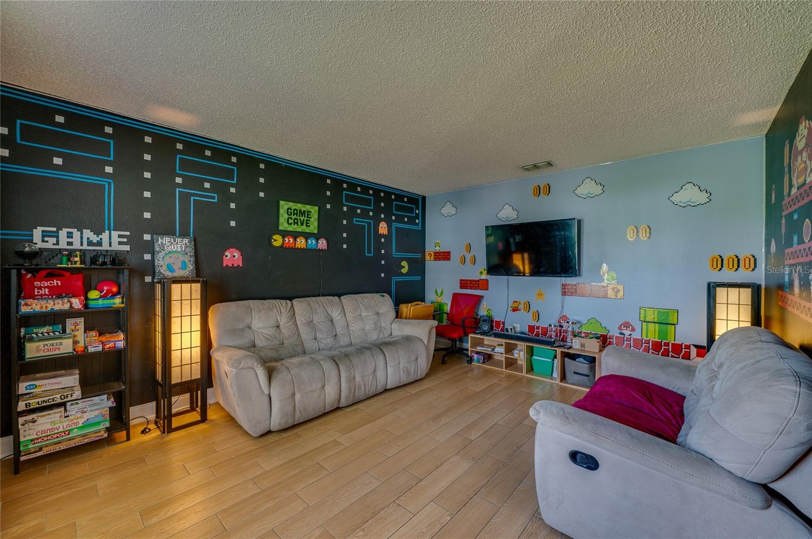 11 Zircon Ct Property Photo 5
