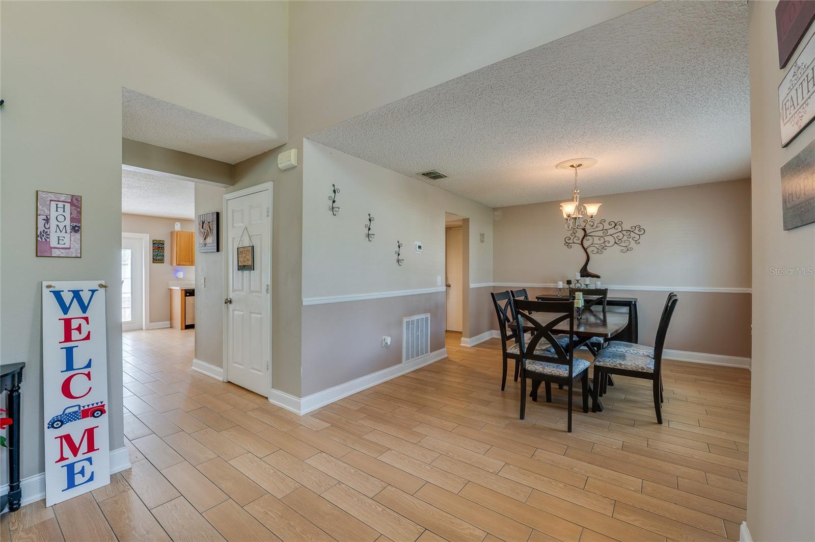 11 Zircon Ct Property Photo 8