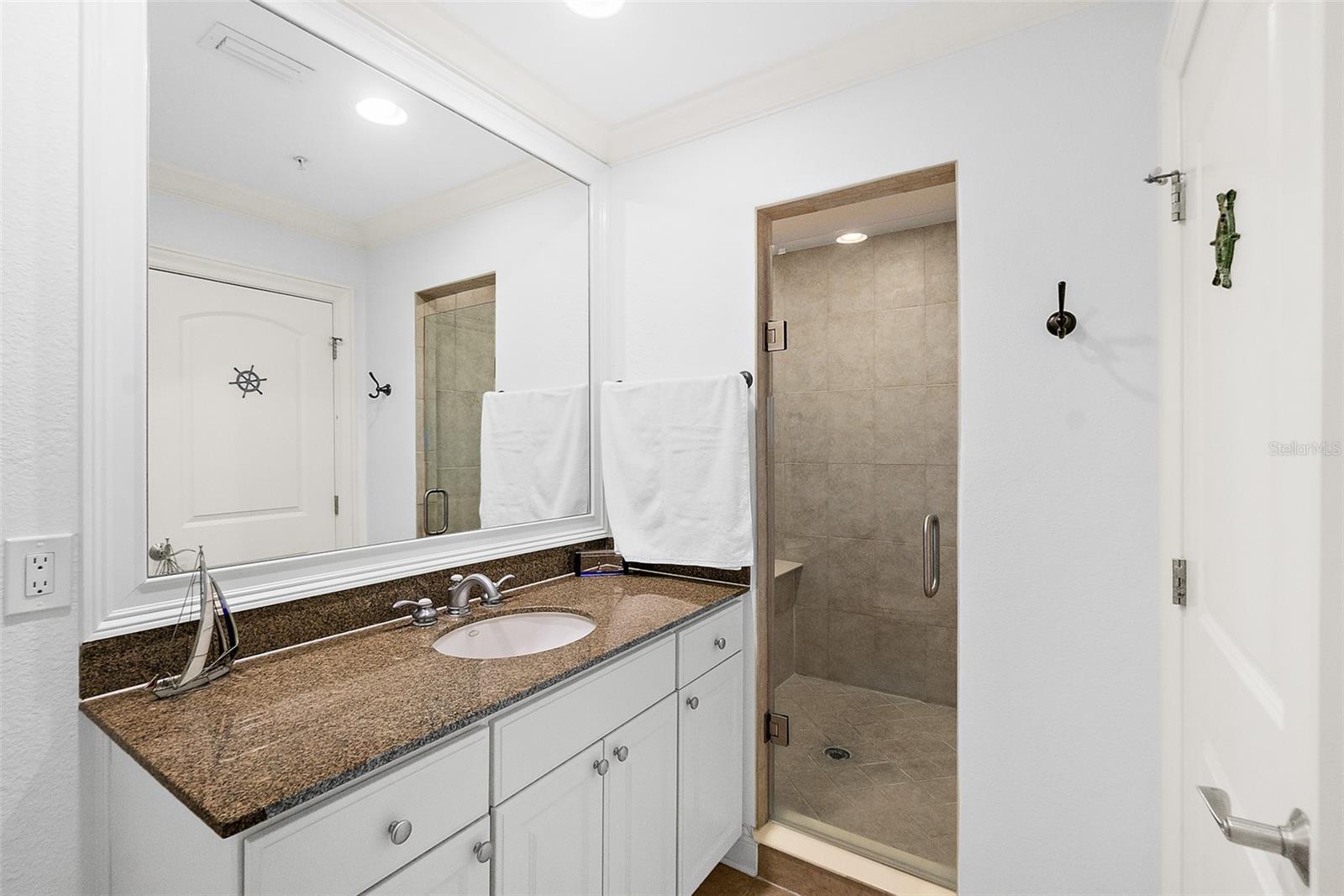 106 Club House Dr #106 Property Photo 33
