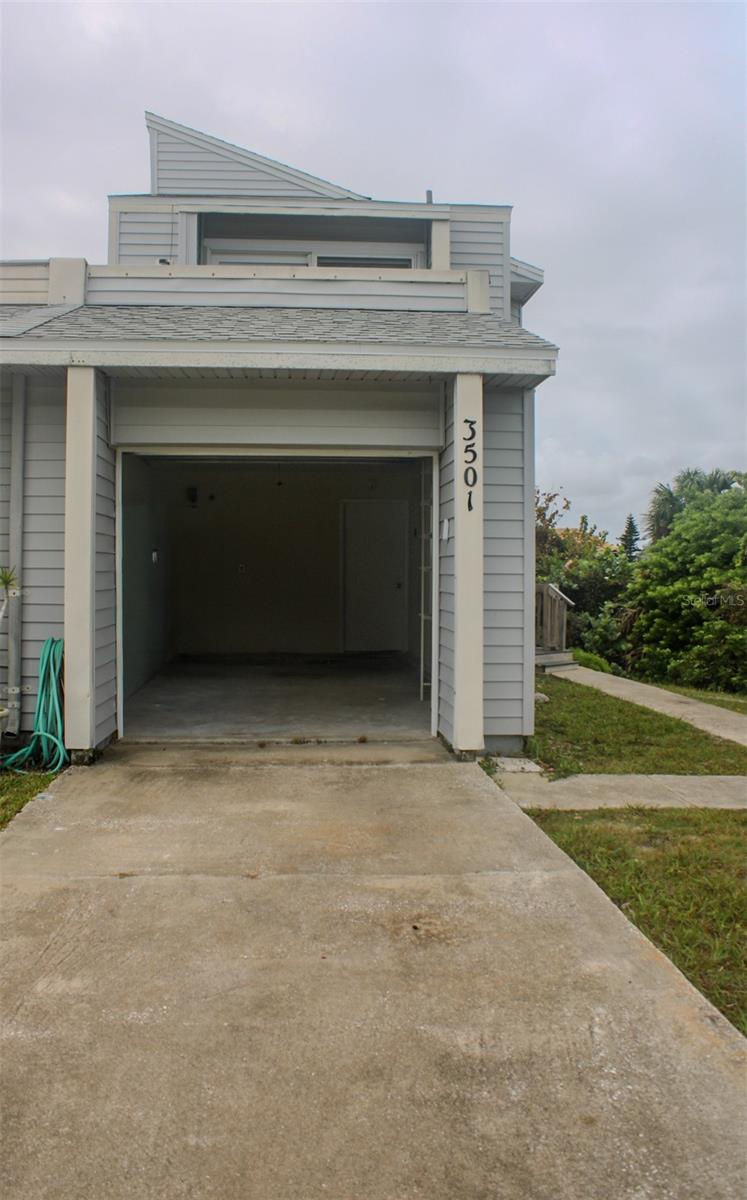 3501 S Central Ave Property Photo 5