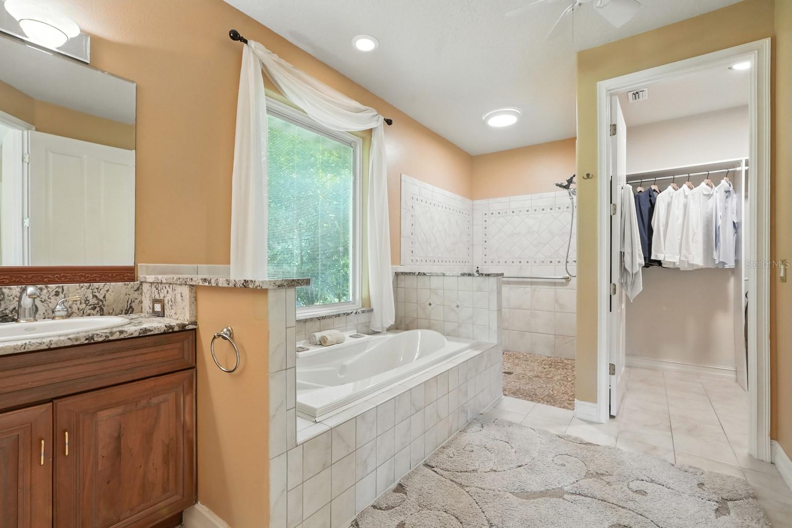8 Ivey Ln Property Photo 35