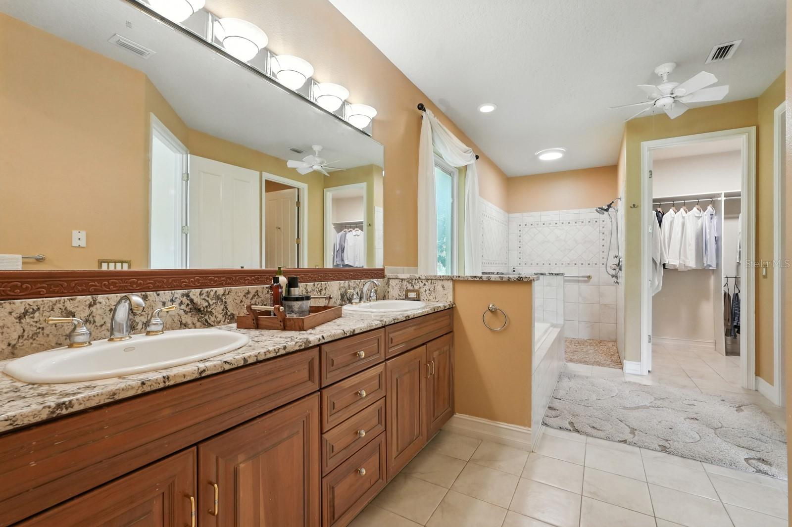 8 Ivey Ln Property Photo 38