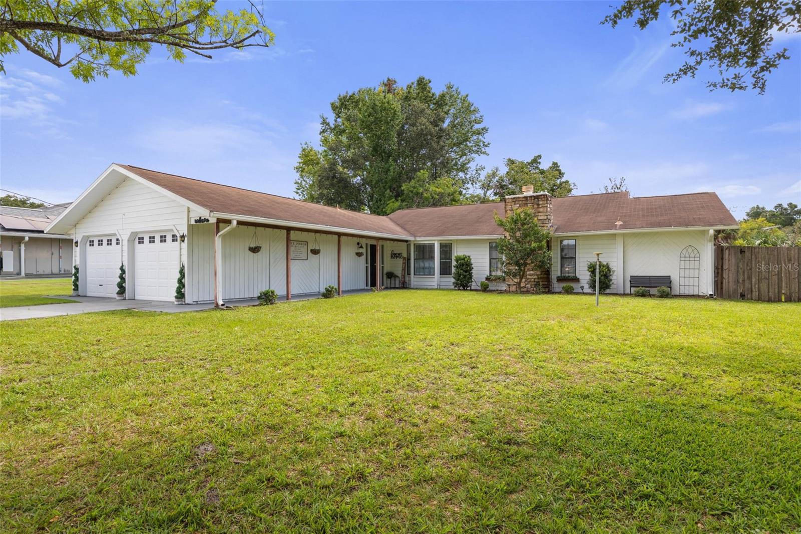 6 Patchogue Pl Property Photo 1