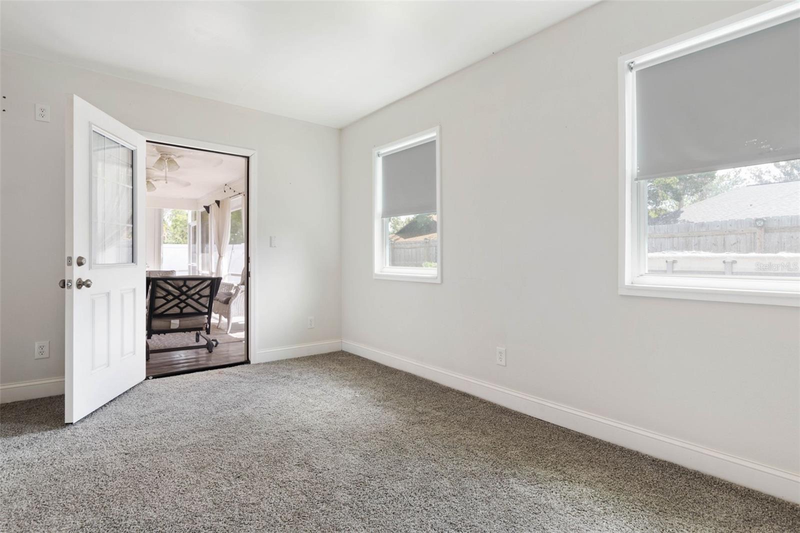 6 Patchogue Pl Property Photo 36