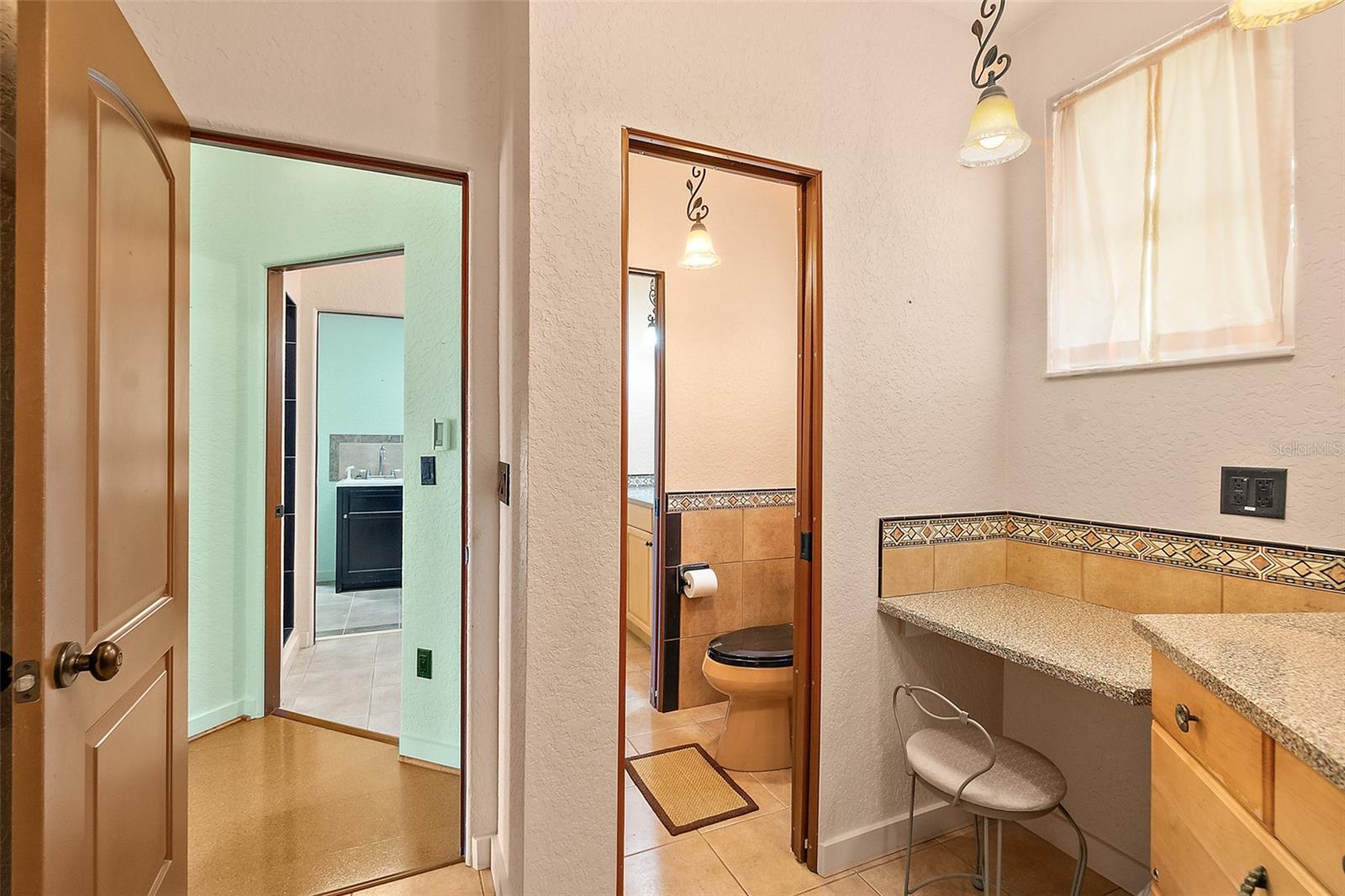 54 Ocean St Property Photo 39