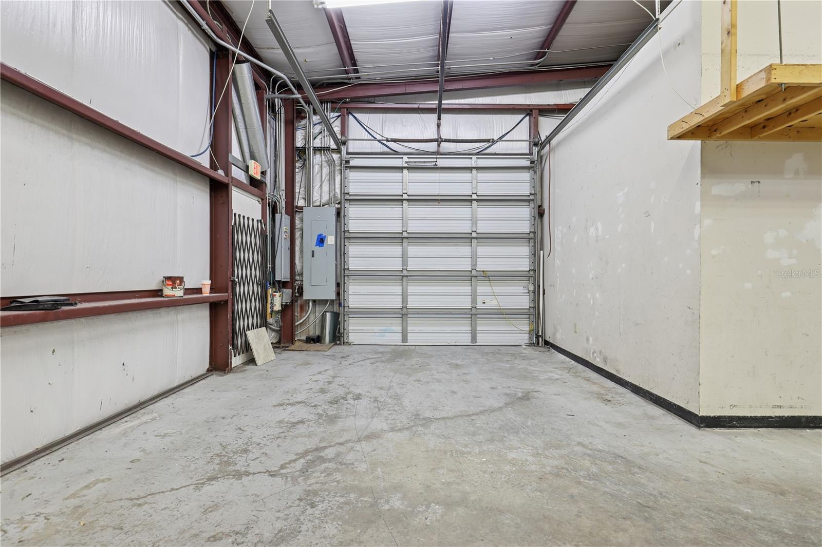 711 Cassat Ave Property Photo 15