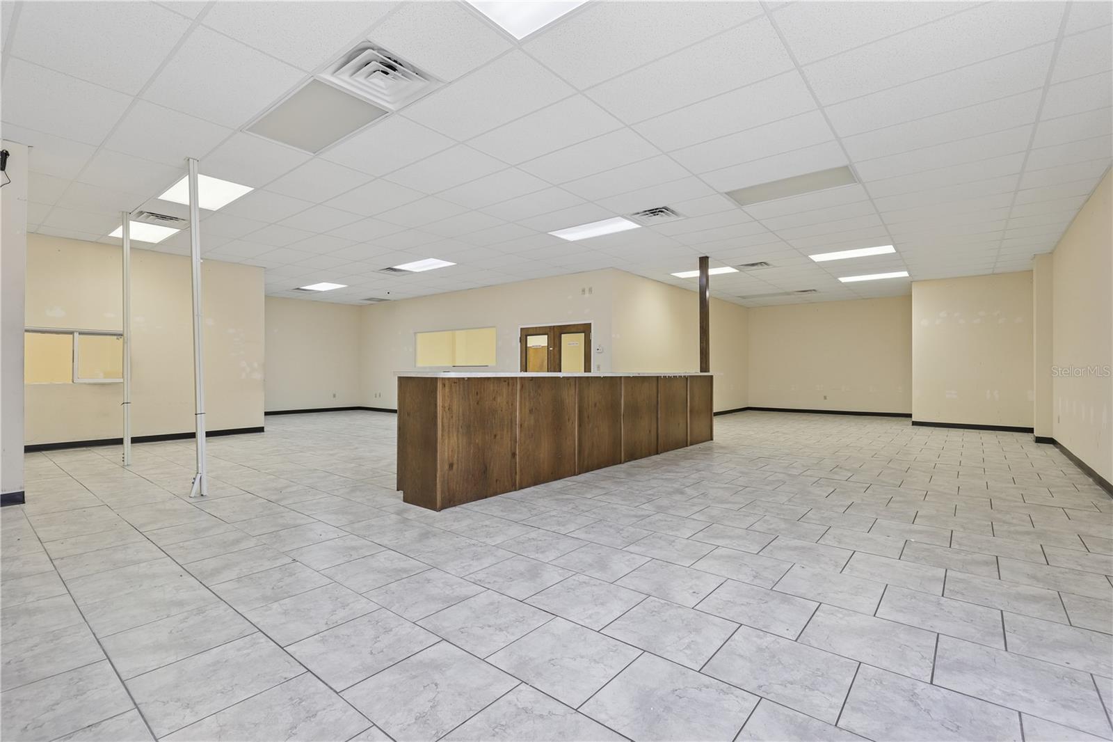 711 Cassat Ave Property Photo 20
