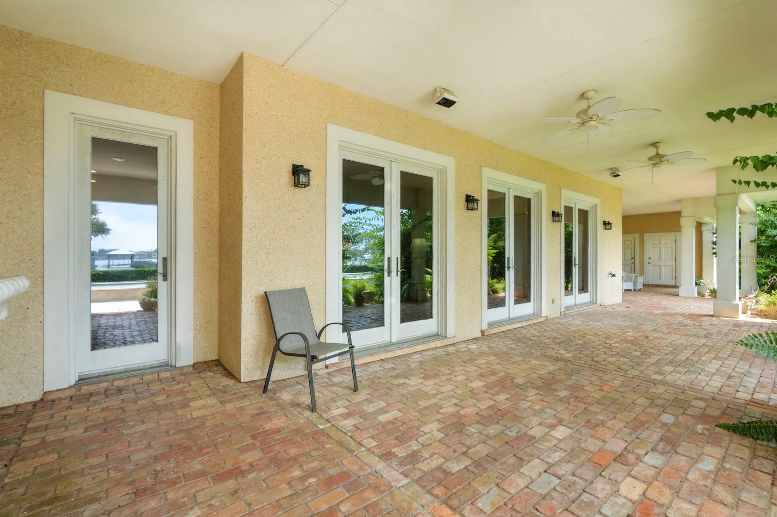 360 John Anderson Dr Property Photo 68