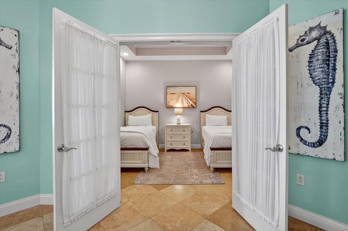 200 Ocean Crest Dr #646 Property Photo 12
