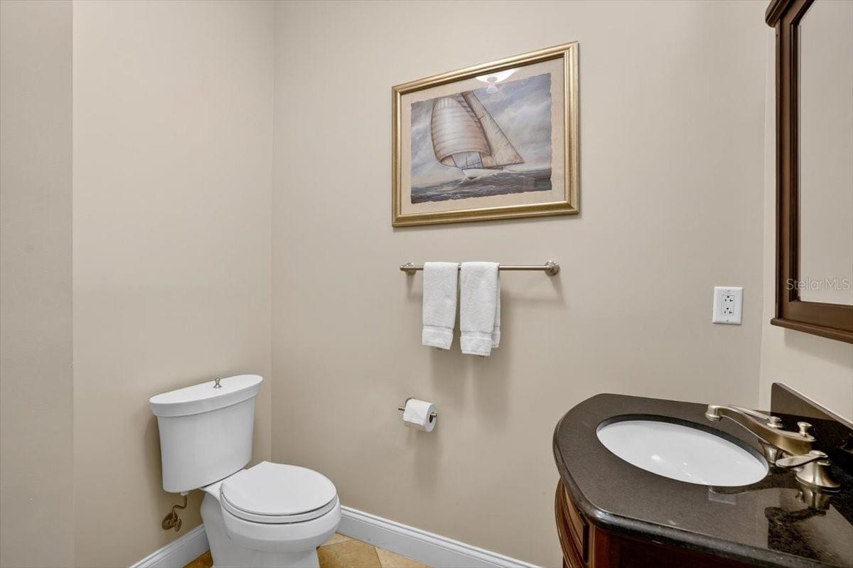 200 Ocean Crest Dr #646 Property Photo 14