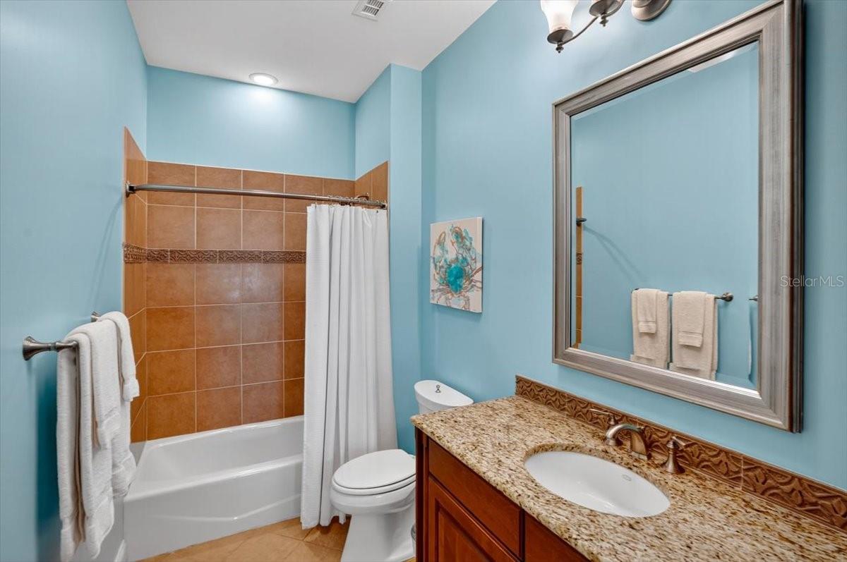 200 Ocean Crest Dr #646 Property Photo 20
