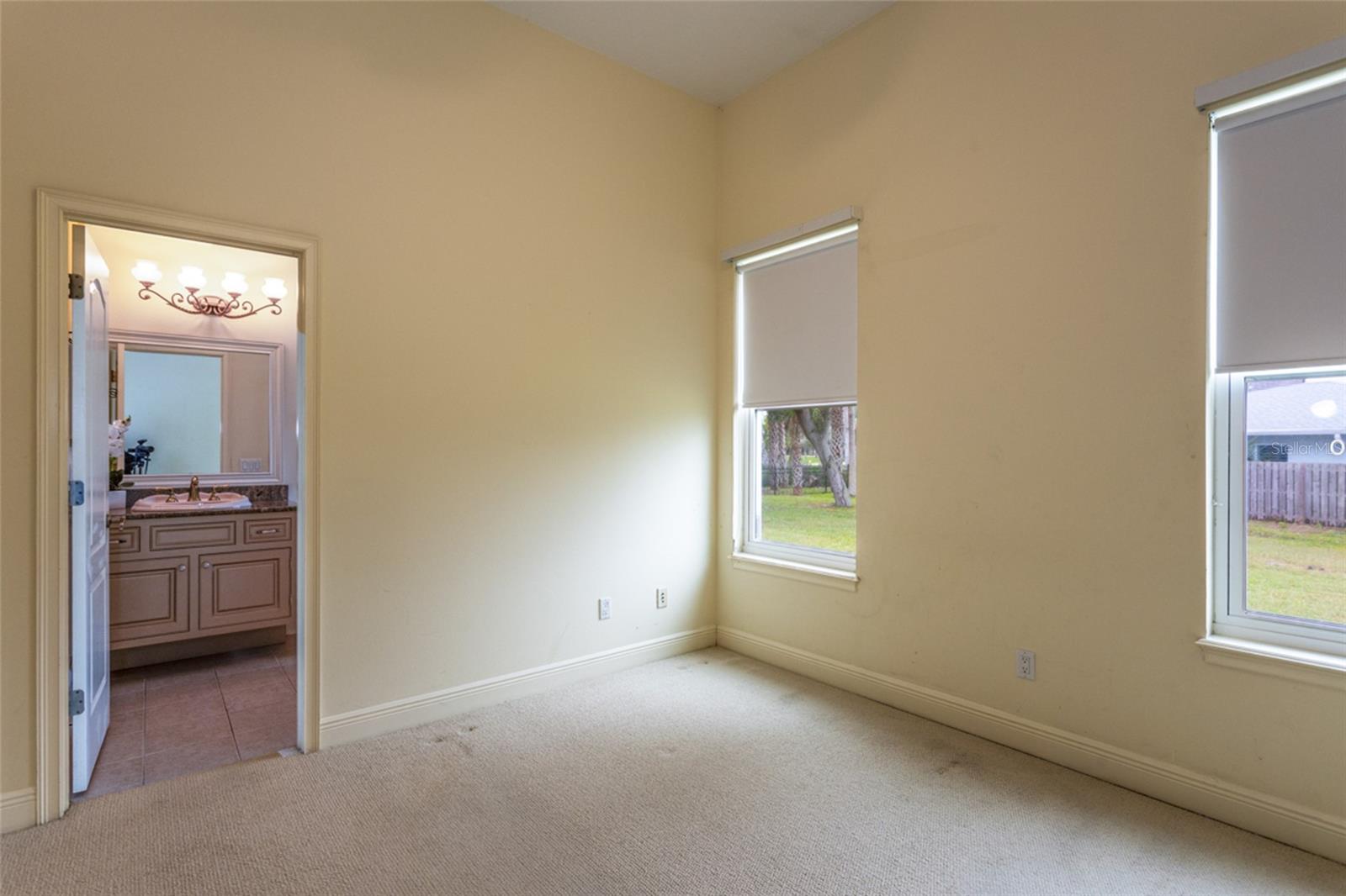 660 Lambert Ave Property Photo 35