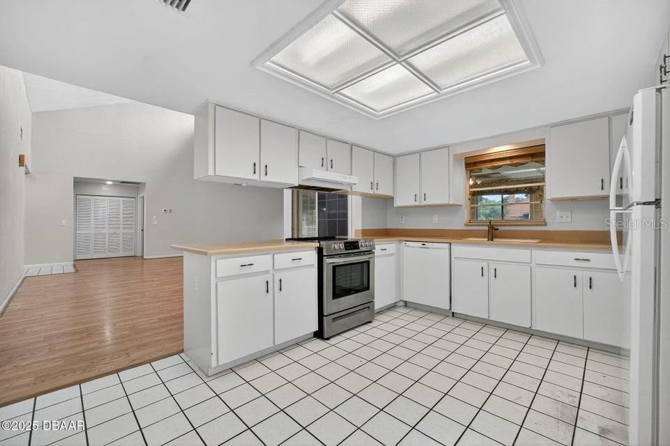 236 Gull Dr S Property Photo 10