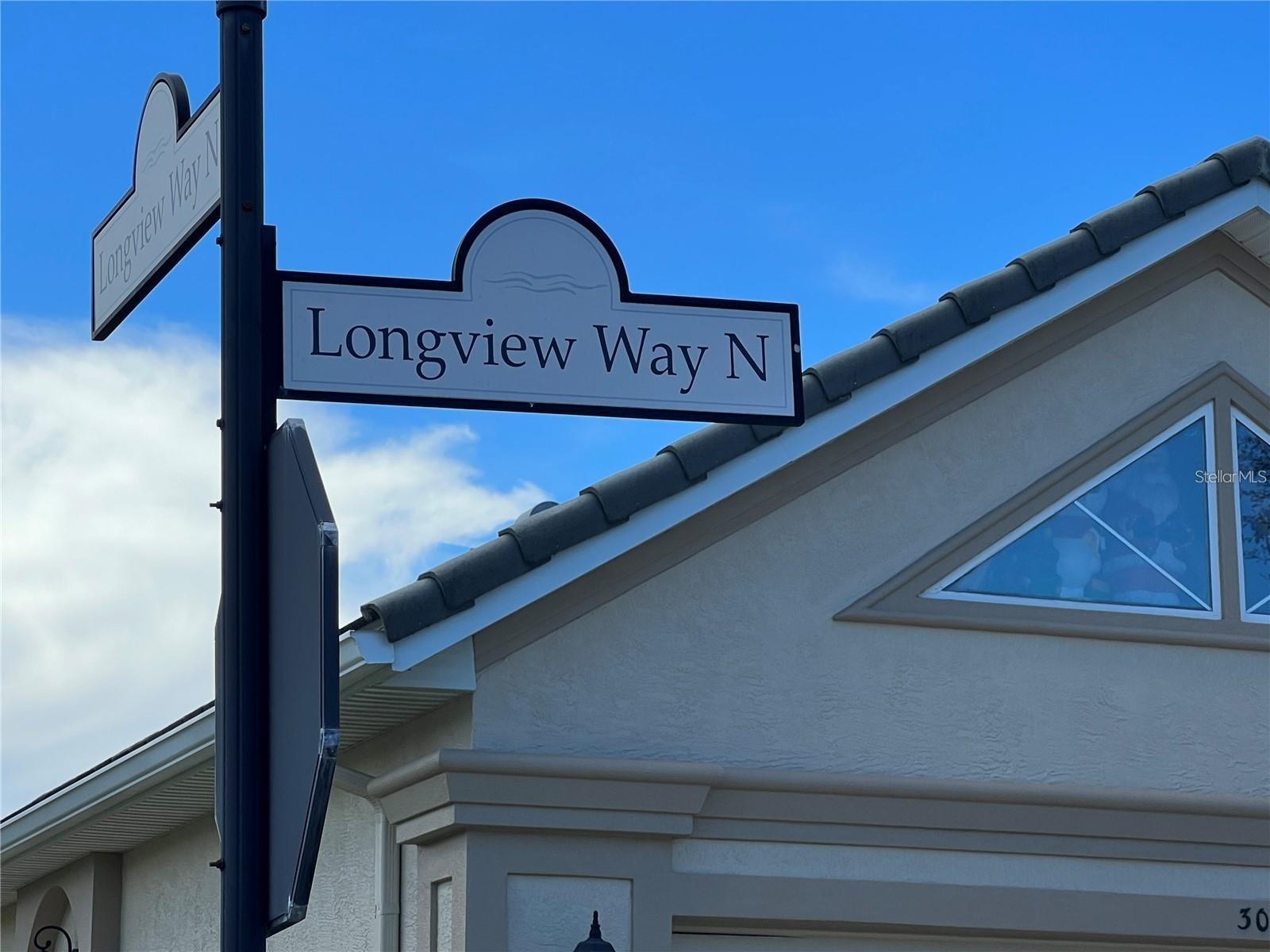 108 Longview Way N Property Photo 4