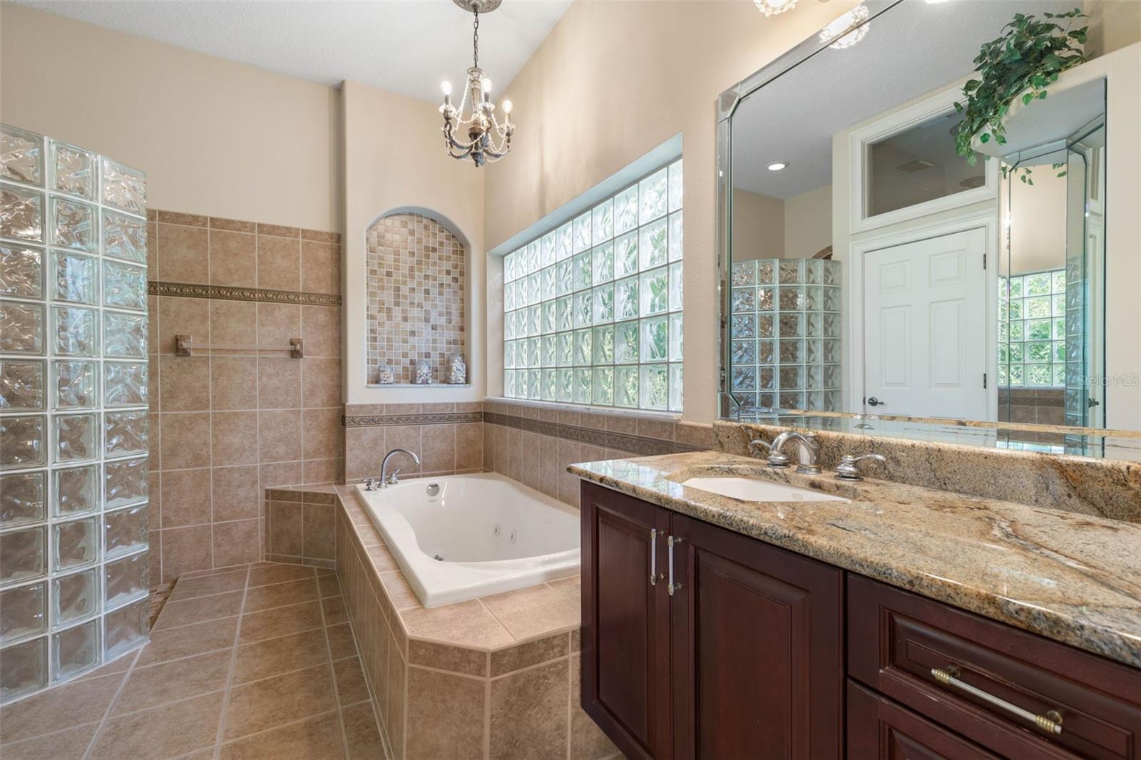 62 Oak View Cir Property Photo 37