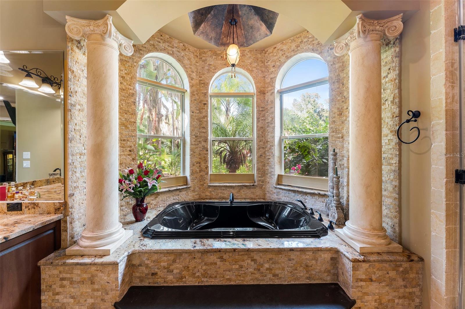 8289 Colee Cove Rd Property Photo 18